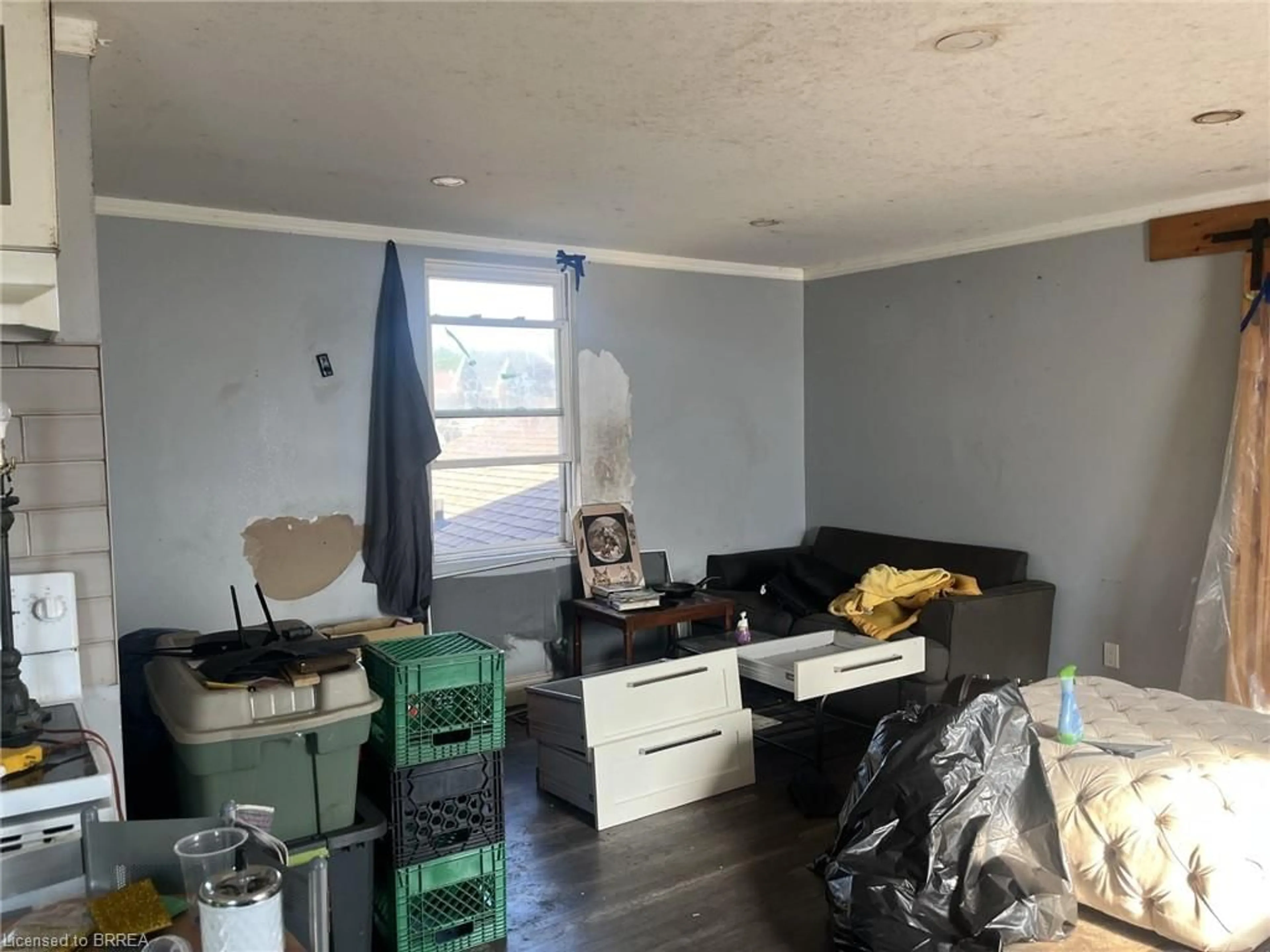 A pic of a room for 42 Chatham St, Brantford Ontario N3T 2N6