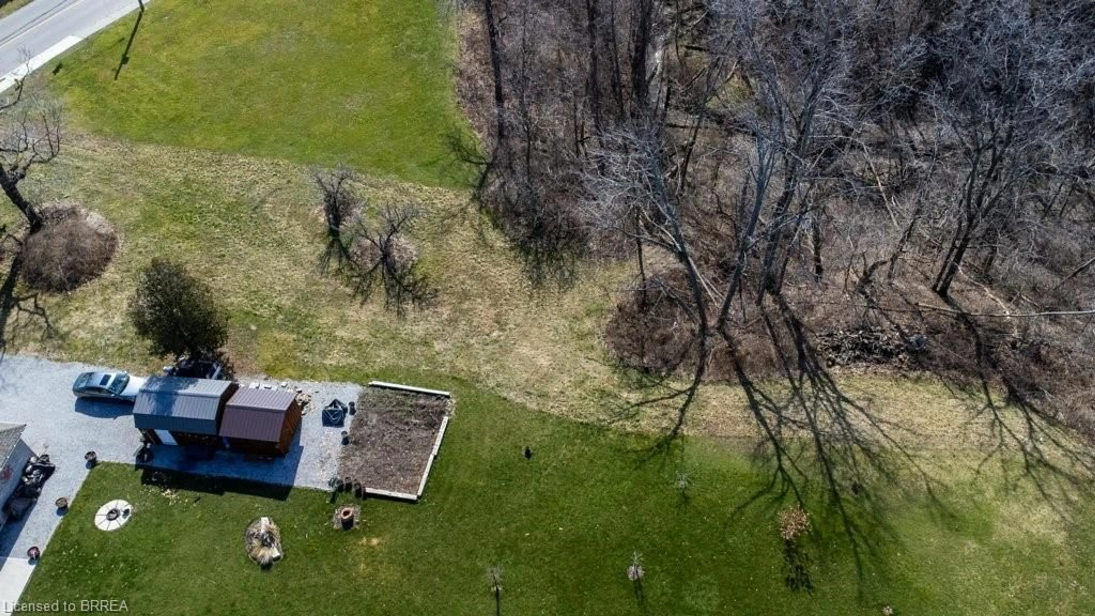 A pic from outside/outdoor area/front of a property/back of a property/a pic from drone, unknown for 75 Wolven St, Port Rowan Ontario N0E 1M0