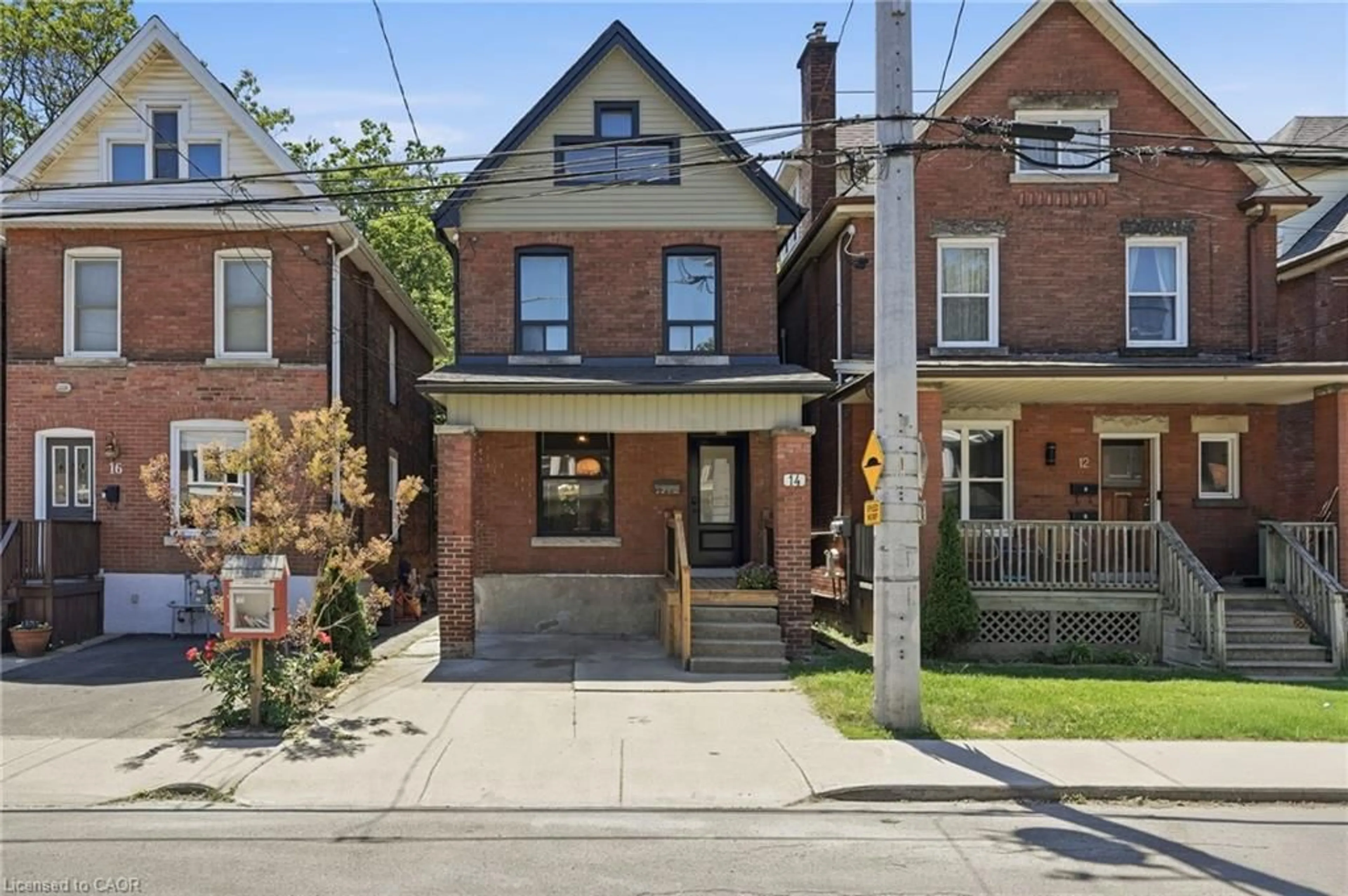 Home with brick exterior material, street for 14 Cumberland Ave, Hamilton Ontario L8M 1Y7