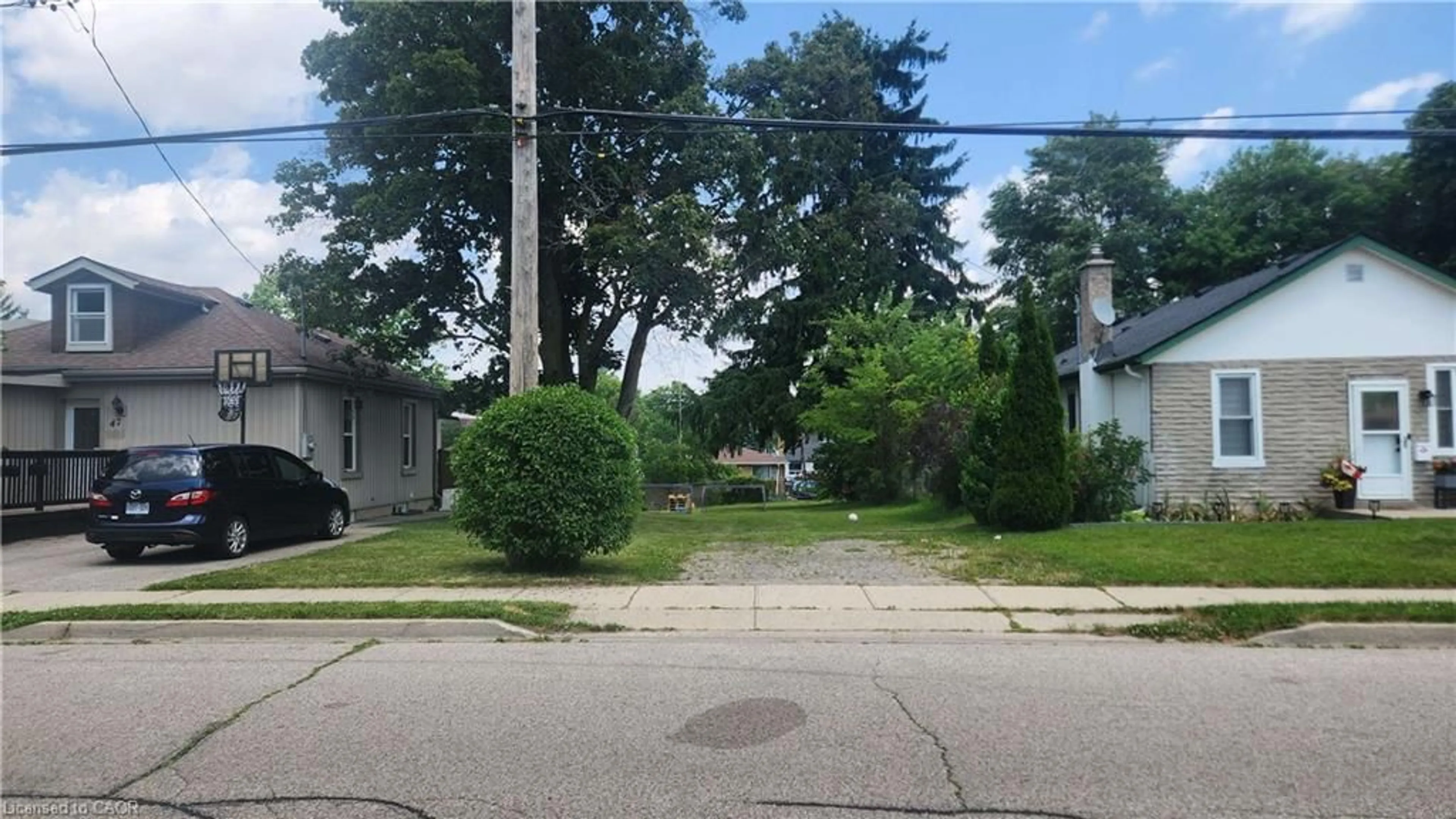 Unknown for 49 Norfolk Ave, Cambridge Ontario N1R 3T7