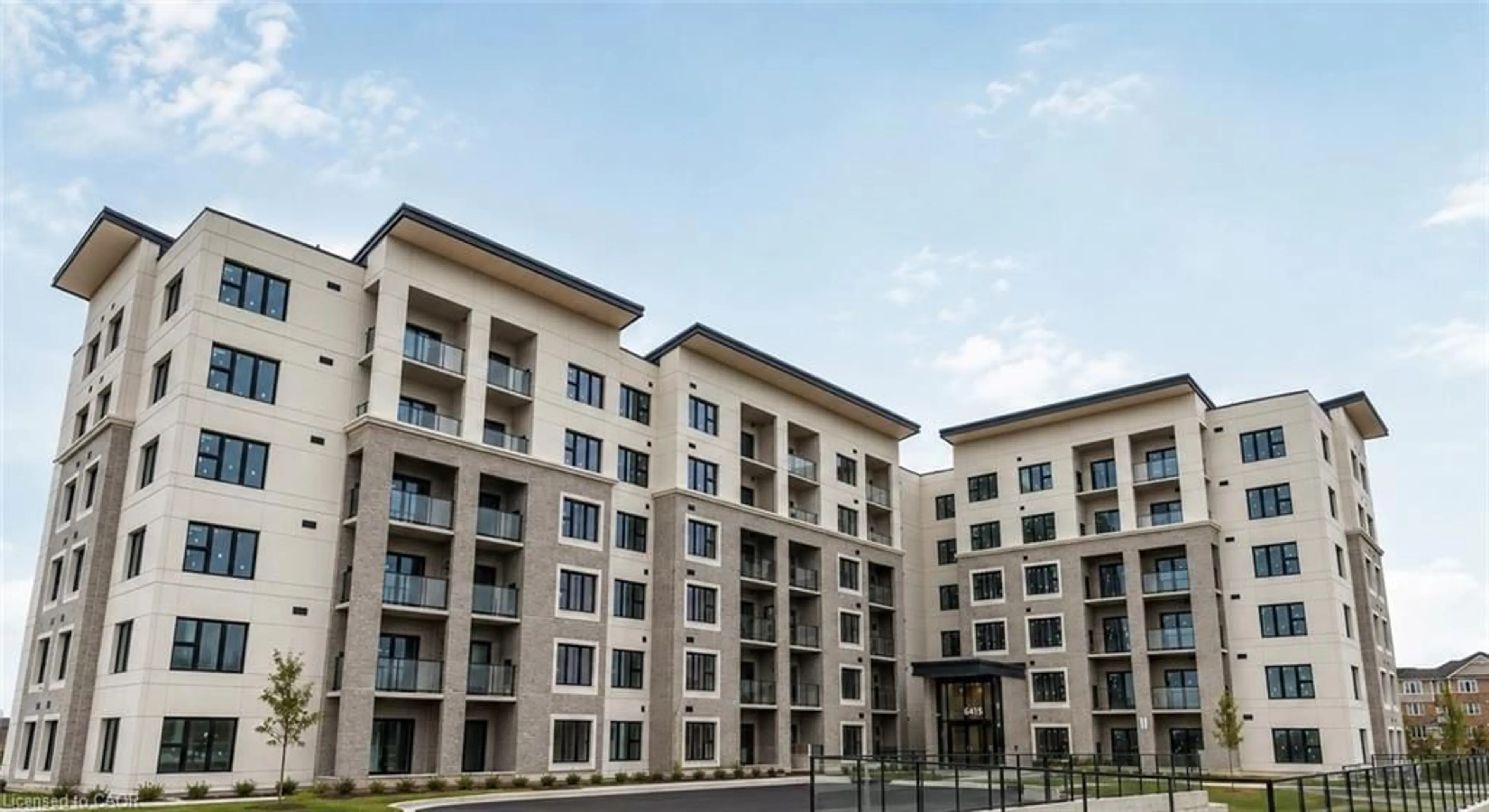 Patio, building for 6415 Regional Road 25 #504, Milton Ontario L9T 9M9