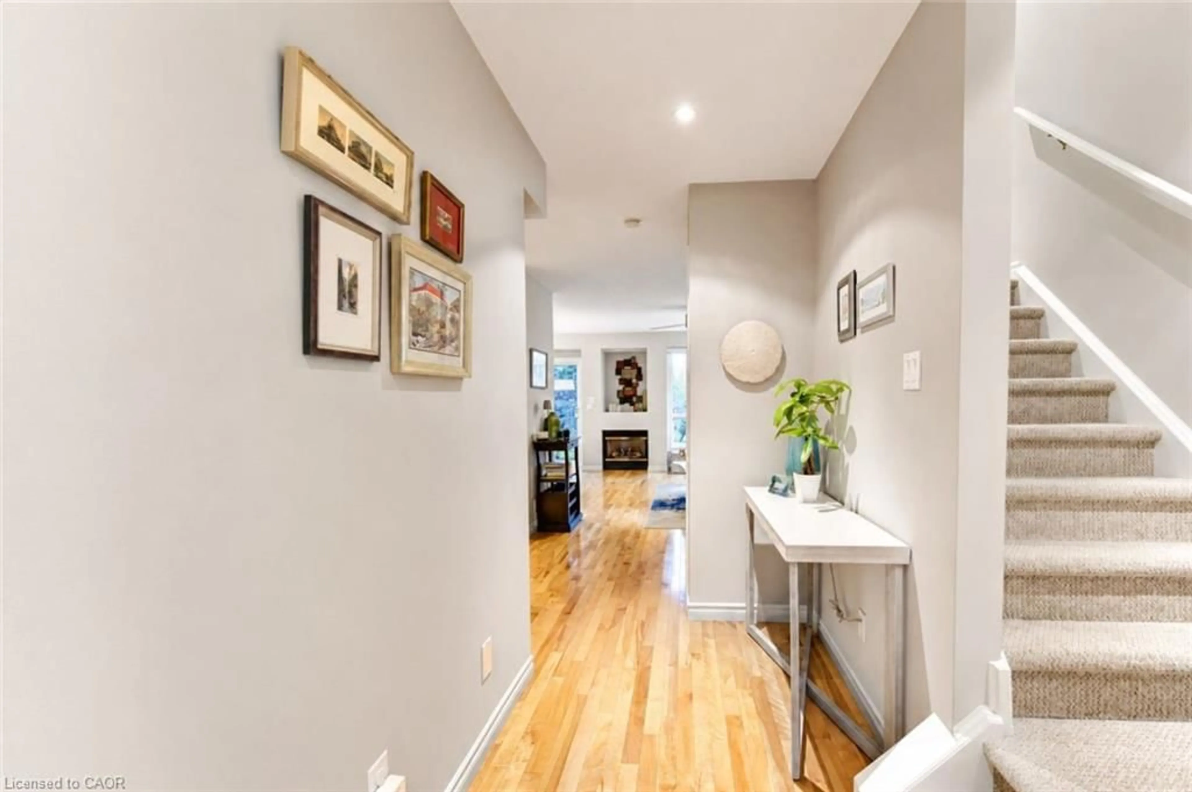 Indoor entryway for 69 Troy St, Kitchener Ontario N2H 1L9