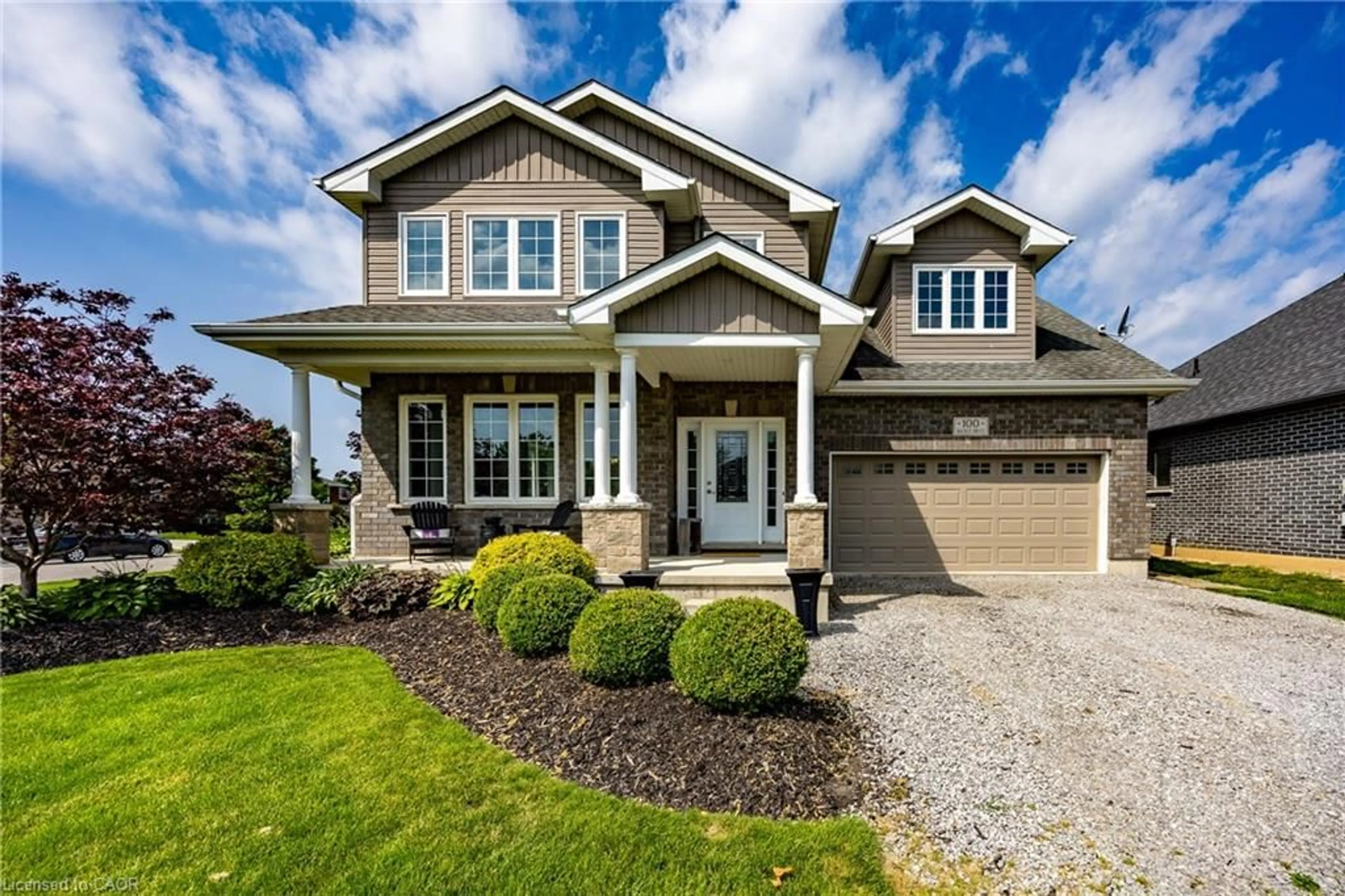 Home with vinyl exterior material, street for 100 Backus Dr, Port Rowan Ontario N0E 1M0