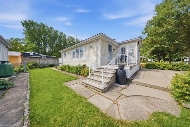 428 Pine Pass, Wellington 2