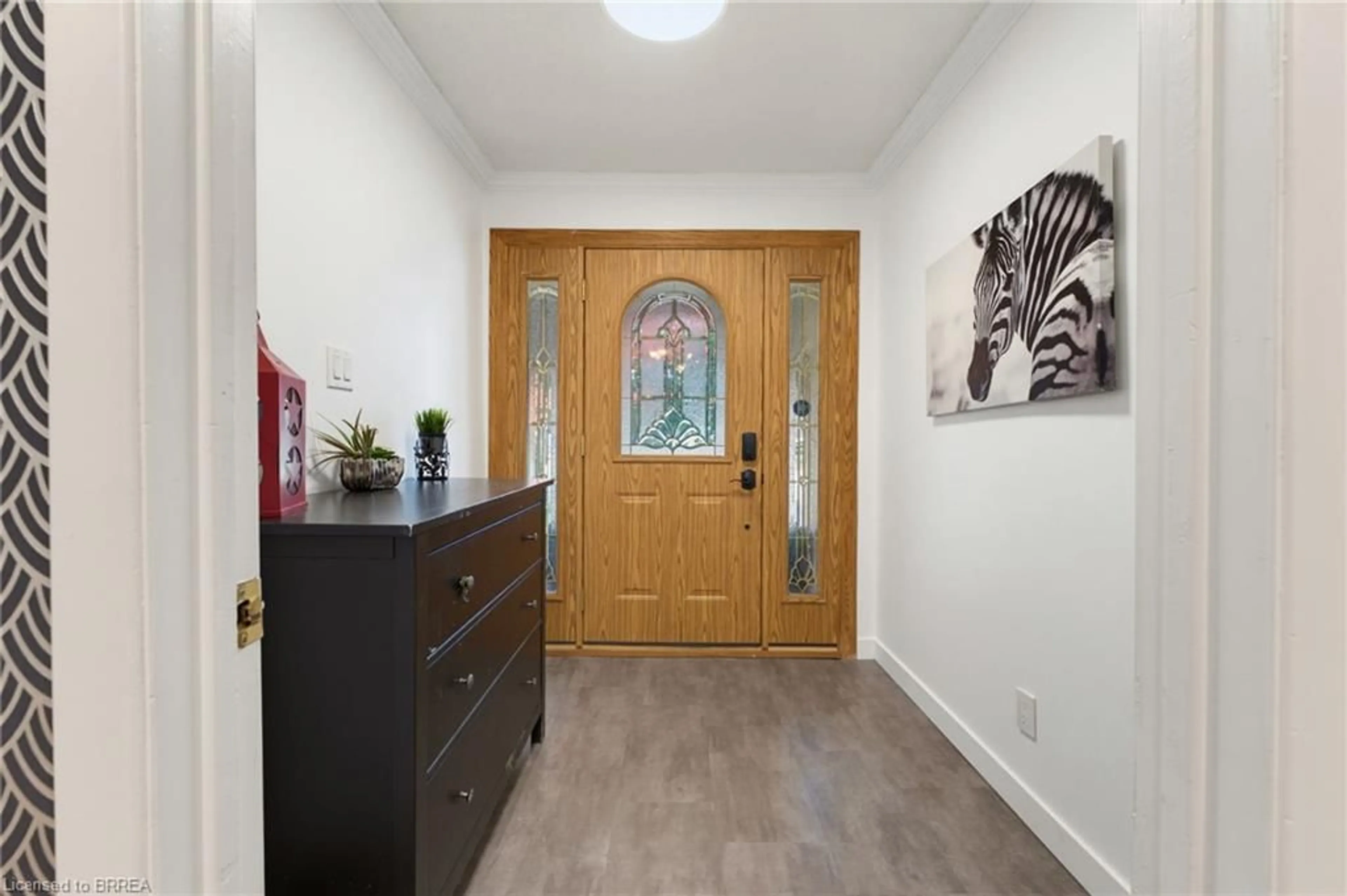 Indoor entryway for 5 Keeler Pl, Brantford Ontario N3S 7K6