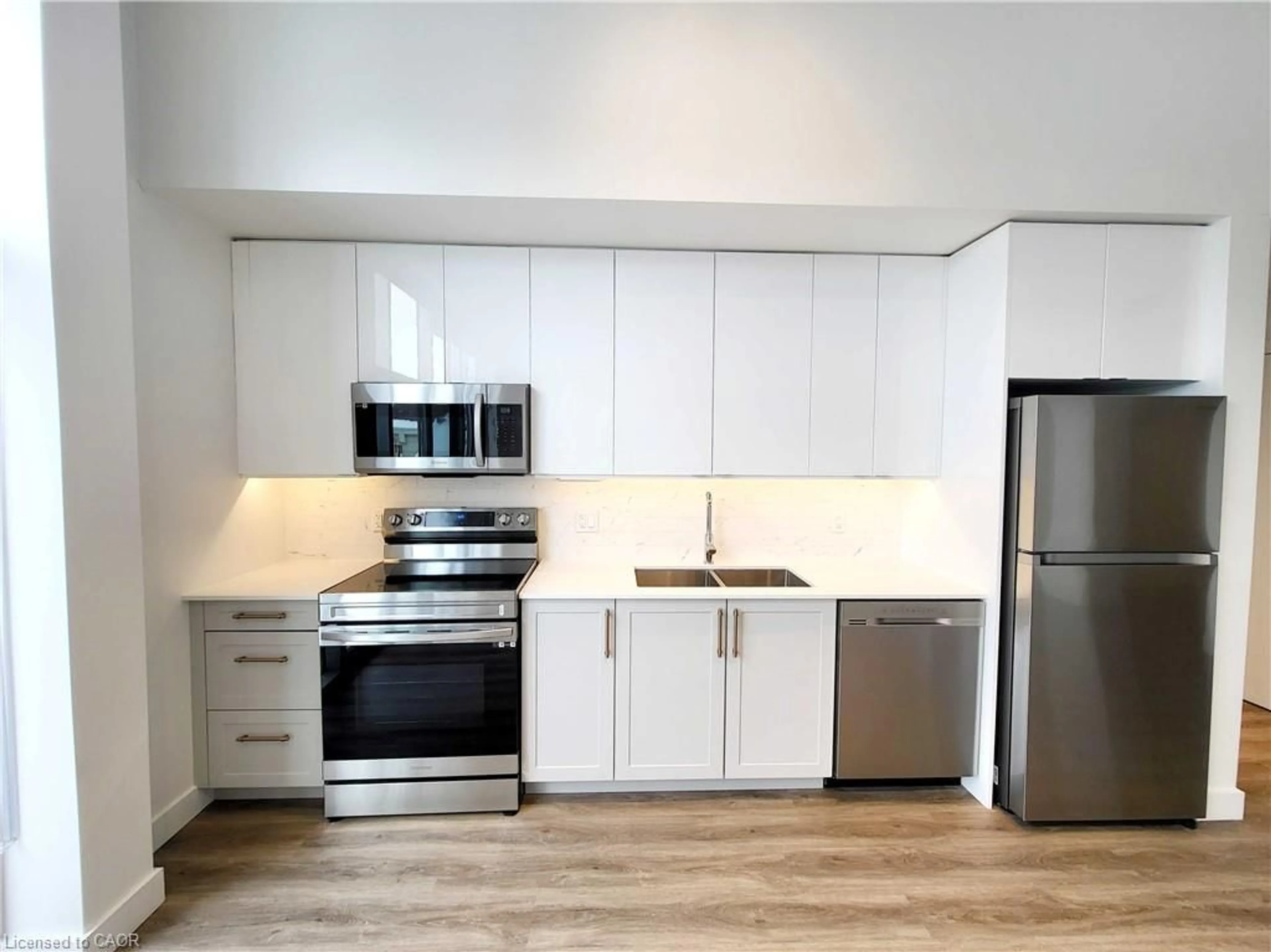 Unknown for 75 Huron St #202, New Hamburg Ontario N3A 1K1