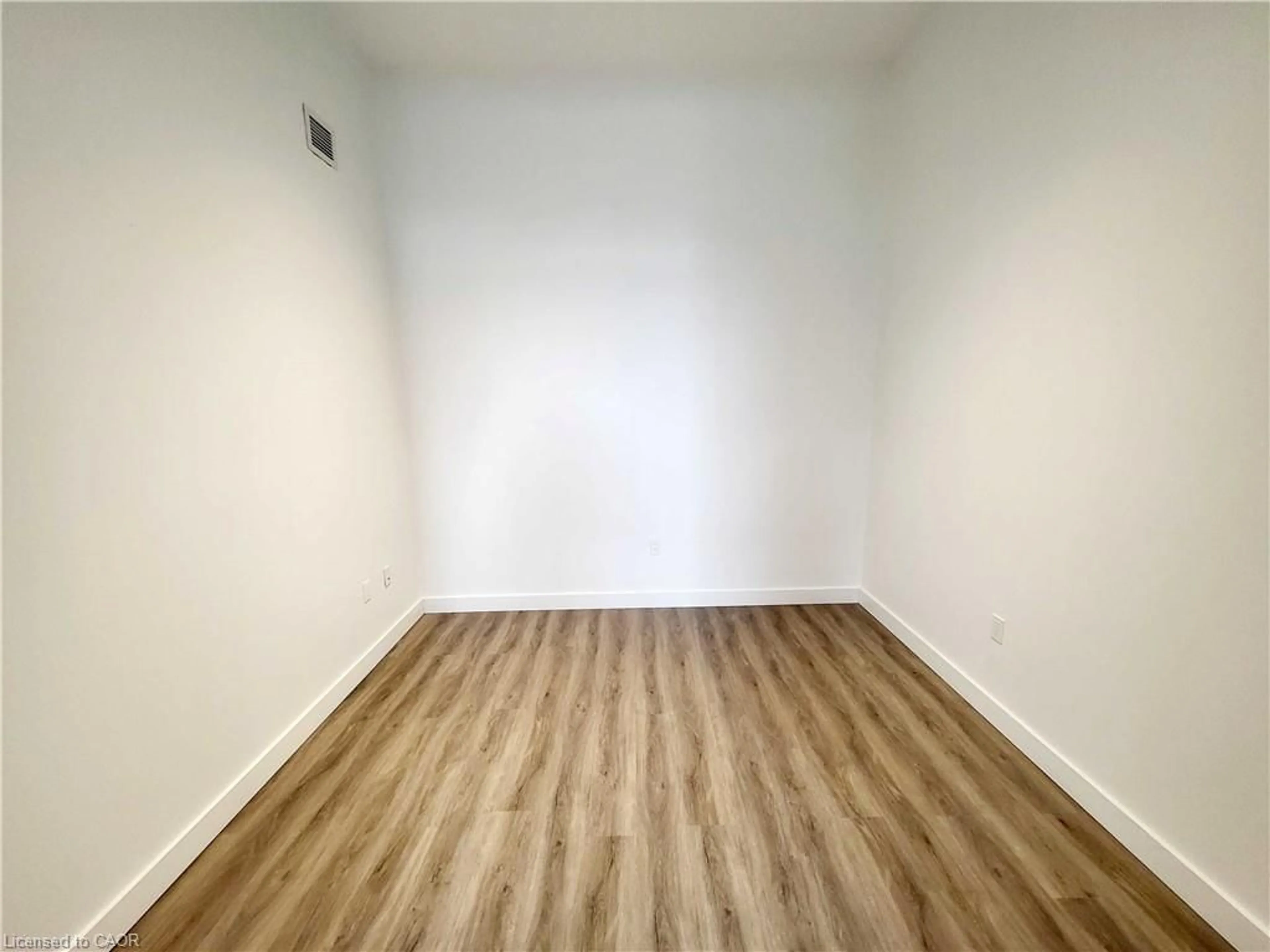 A pic of a room for 75 Huron St #202, New Hamburg Ontario N3A 1K1