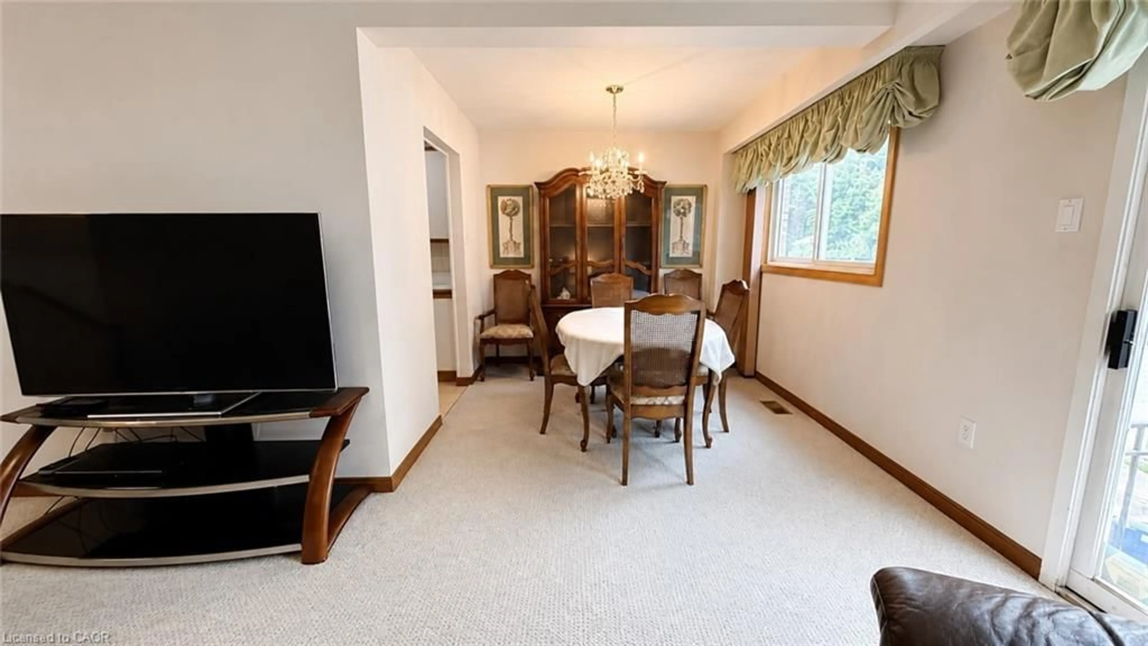 Dining room, unknown for 92 Mount Albion Rd, Hamilton Ontario L8K 5S6