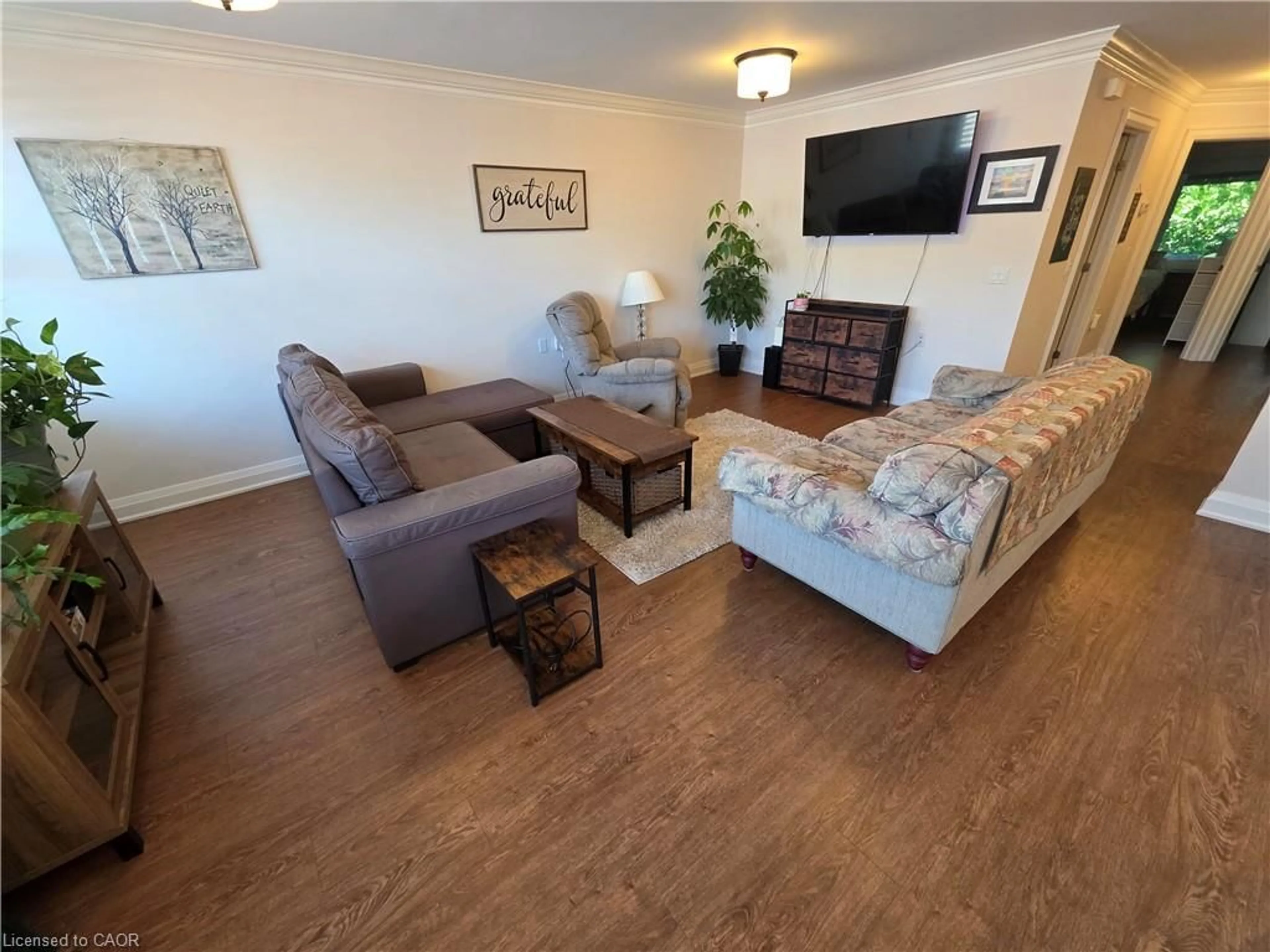 Living room with furniture, unknown for 58 Szollosy Cir, Hamilton Ontario L9B 1T8