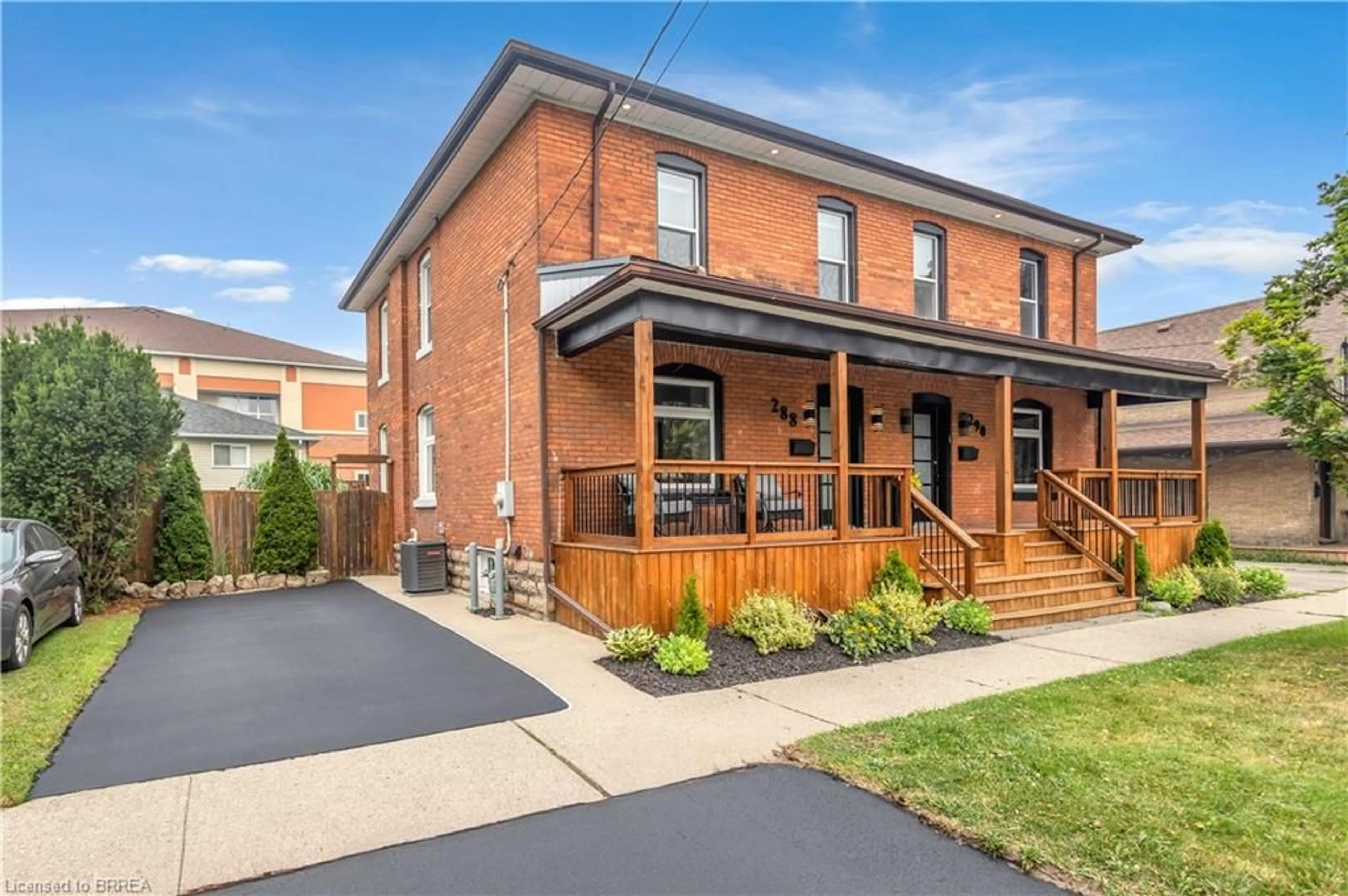 Home with brick exterior material, street for 288 Park Ave, Brantford Ontario N3S 5L1