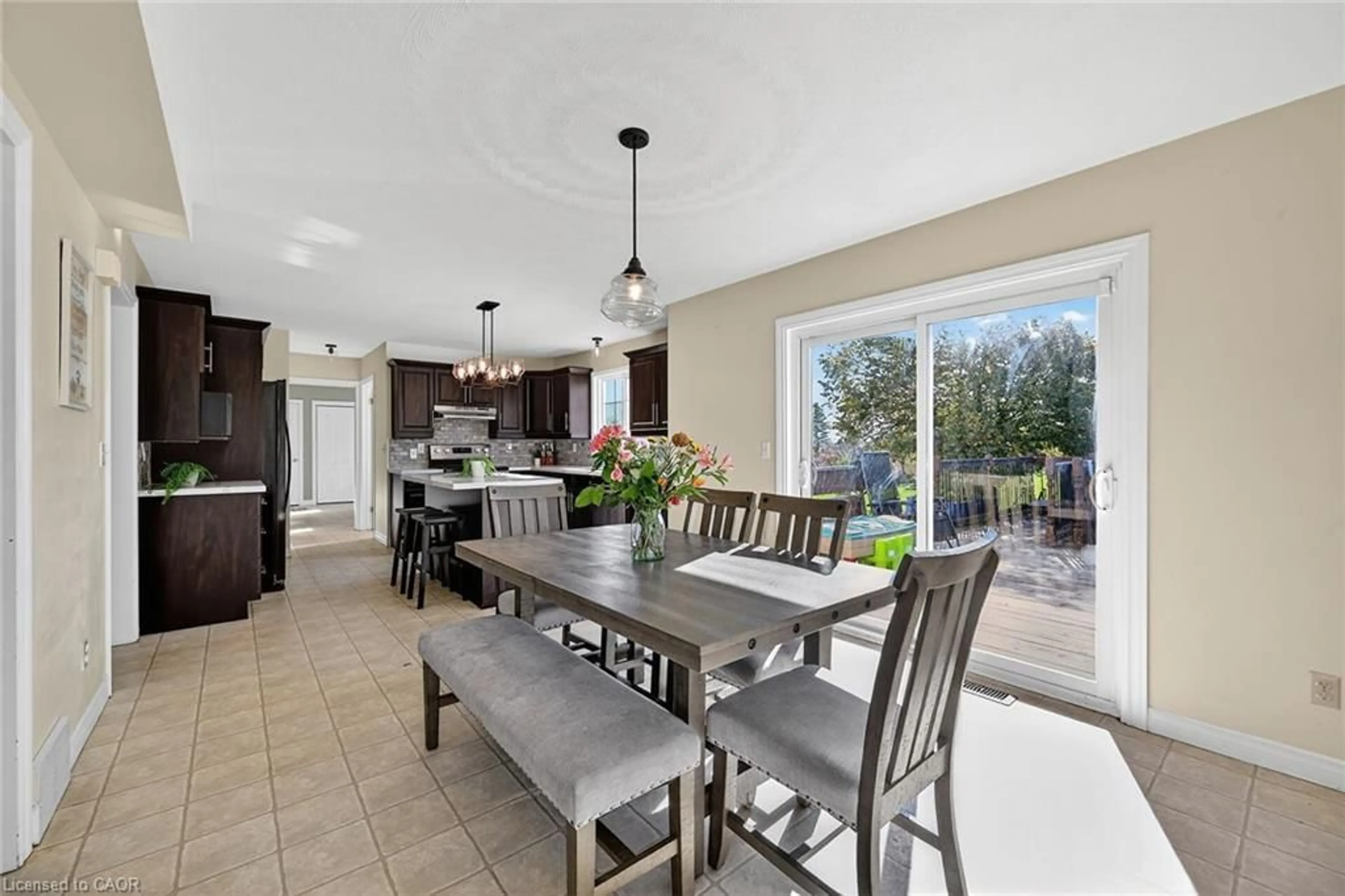 Open concept kitchen, ceramic/tile floor for 8 Talbot Rd, Canfield Ontario N0A 1C0