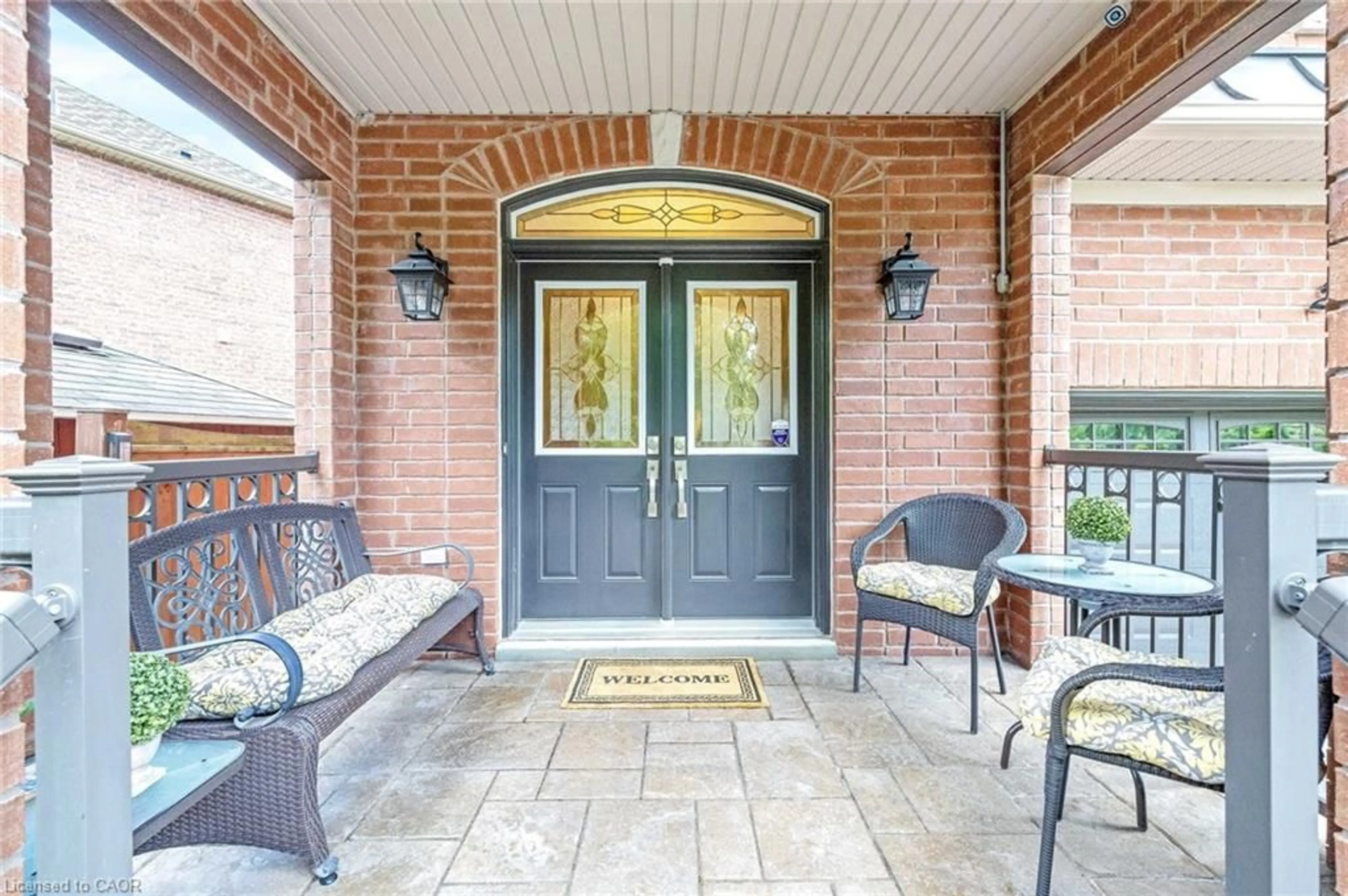 Indoor entryway for 241 Duff Cres, Milton Ontario L9T 0W7