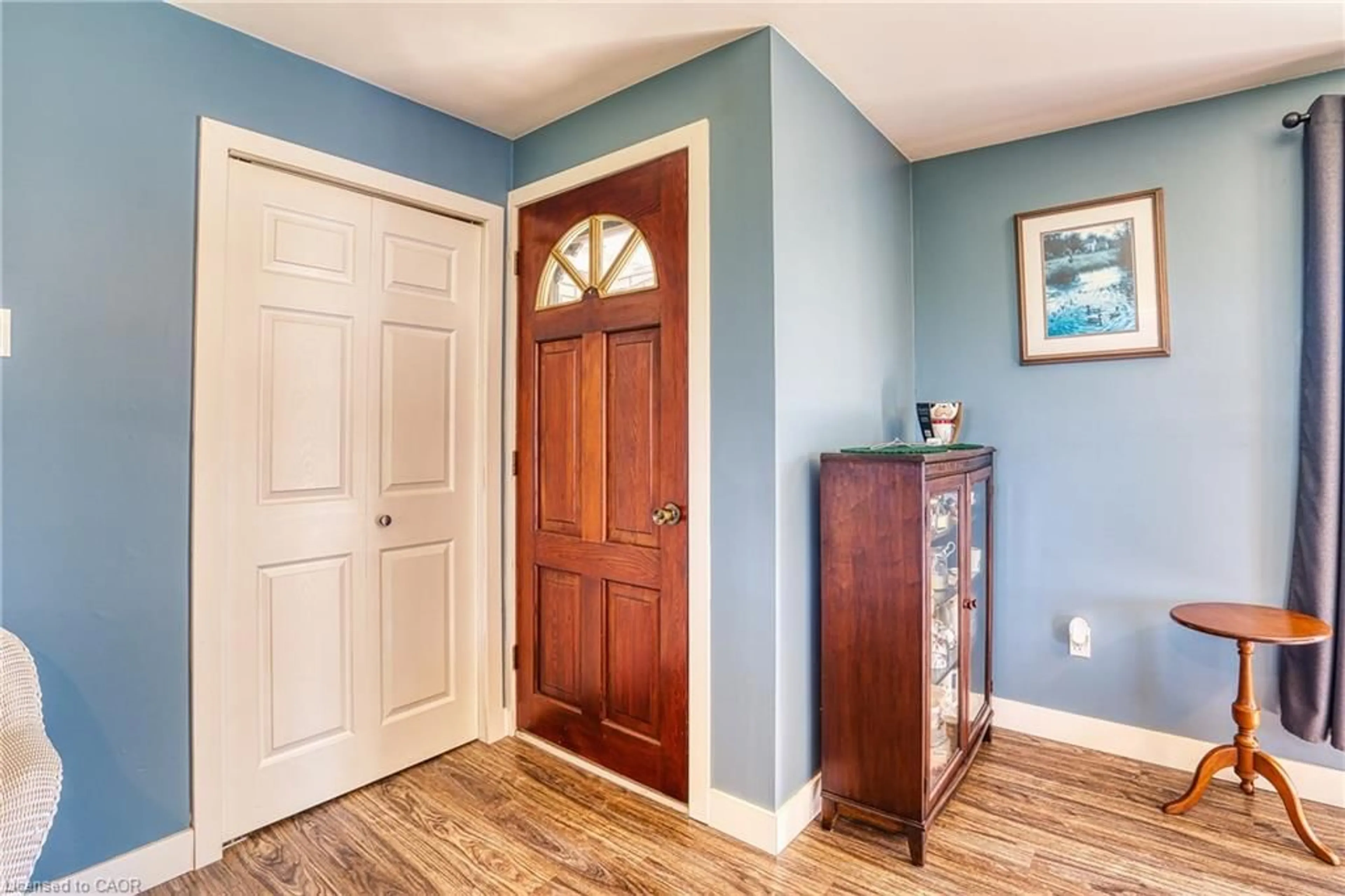 Indoor entryway for 8660 Rd 146 Rd, Gowanstown Ontario N0G 1Y0