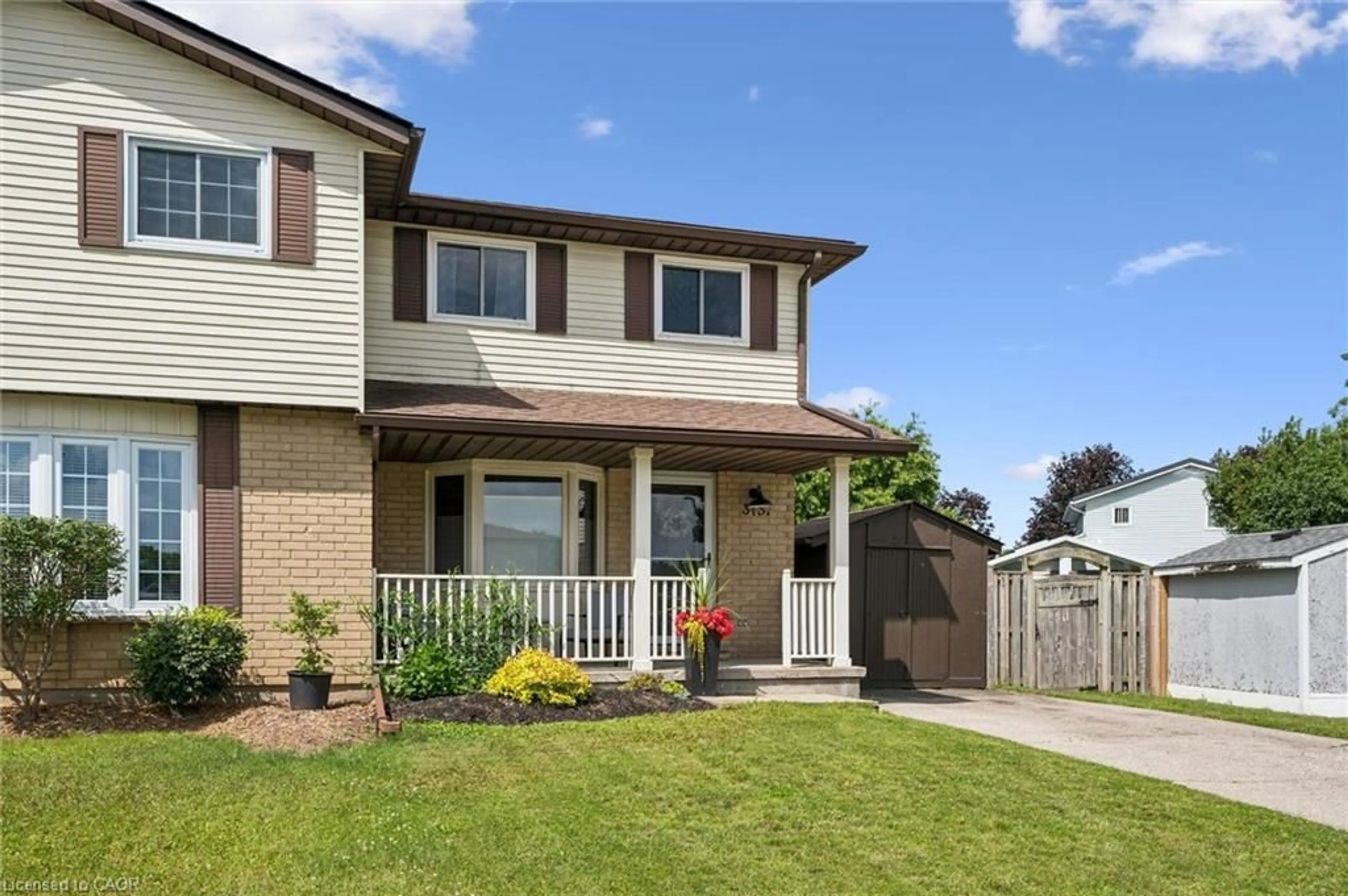 Home with brick exterior material, street for 315 Mayview Cres #B, Waterloo Ontario N2V 1P6