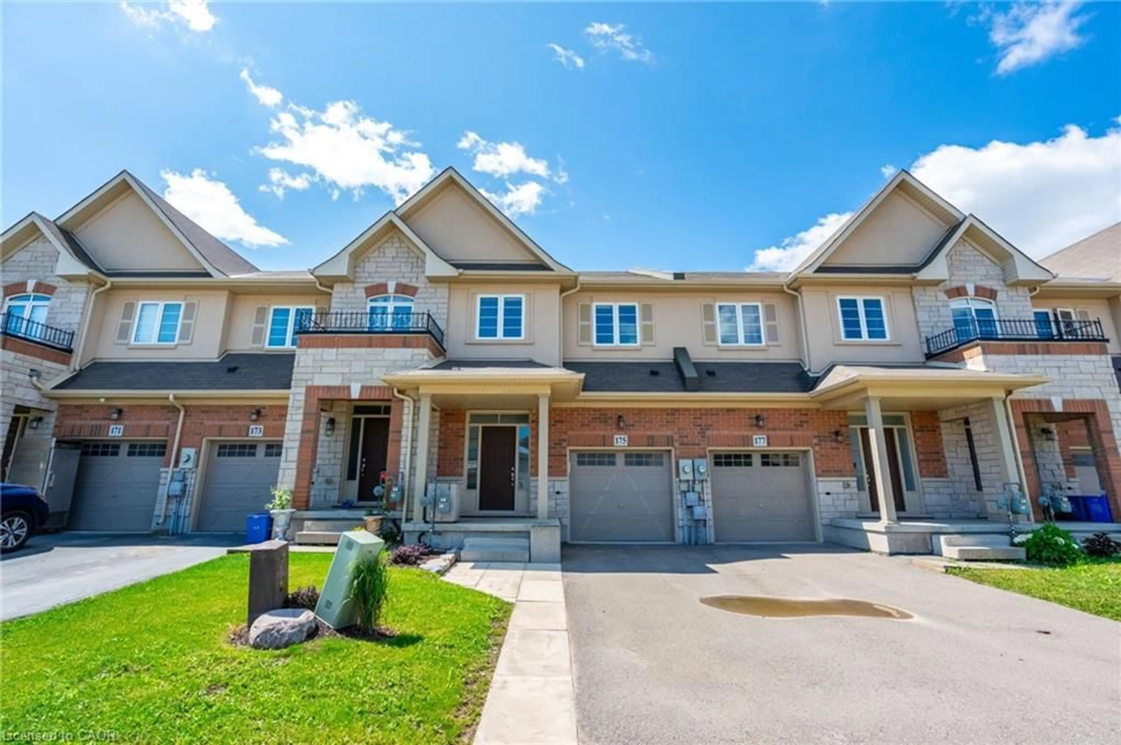 Home with brick exterior material, street for 175 Lormont Blvd, Stoney Creek Ontario L8J 0K1