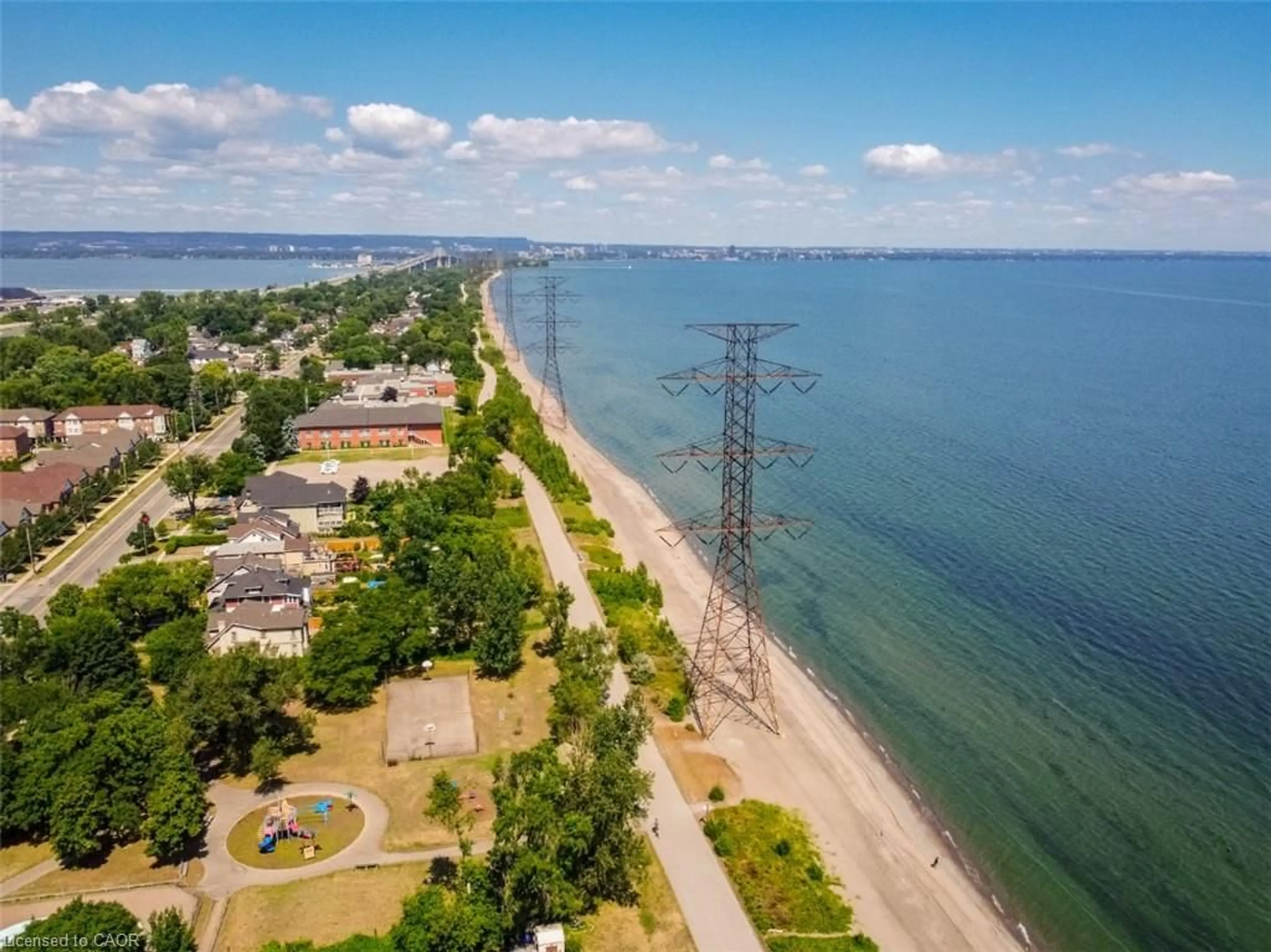 A pic from outside/outdoor area/front of a property/back of a property/a pic from drone, water/lake/river/ocean view for 826 Beach Blvd, Hamilton Ontario L8H 6Z5