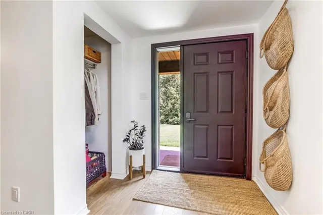 657 Windham Road 14, Simcoe 5