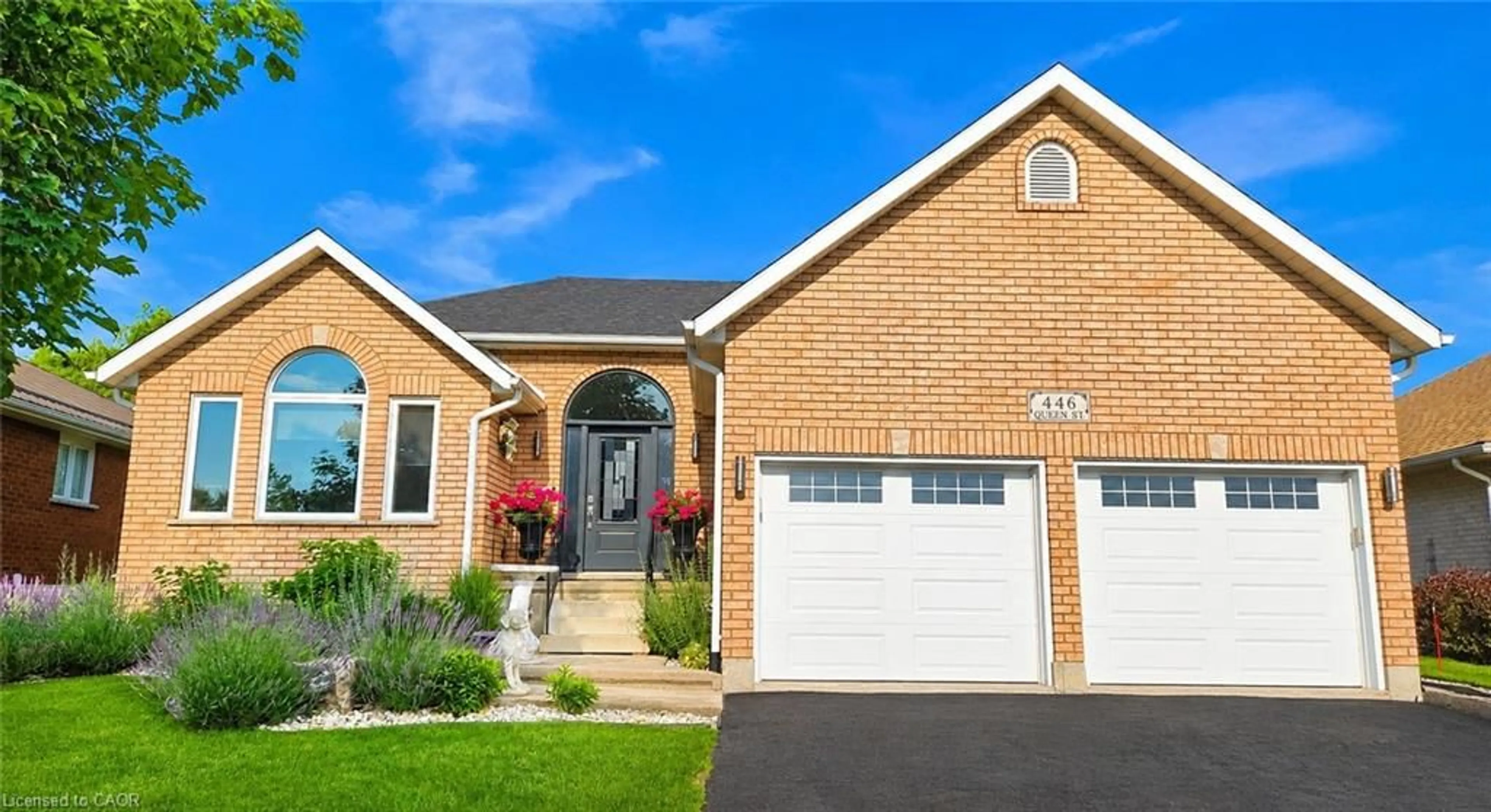 Home with brick exterior material, street for 446 Queen St, Simcoe Ontario N3Y 5N1