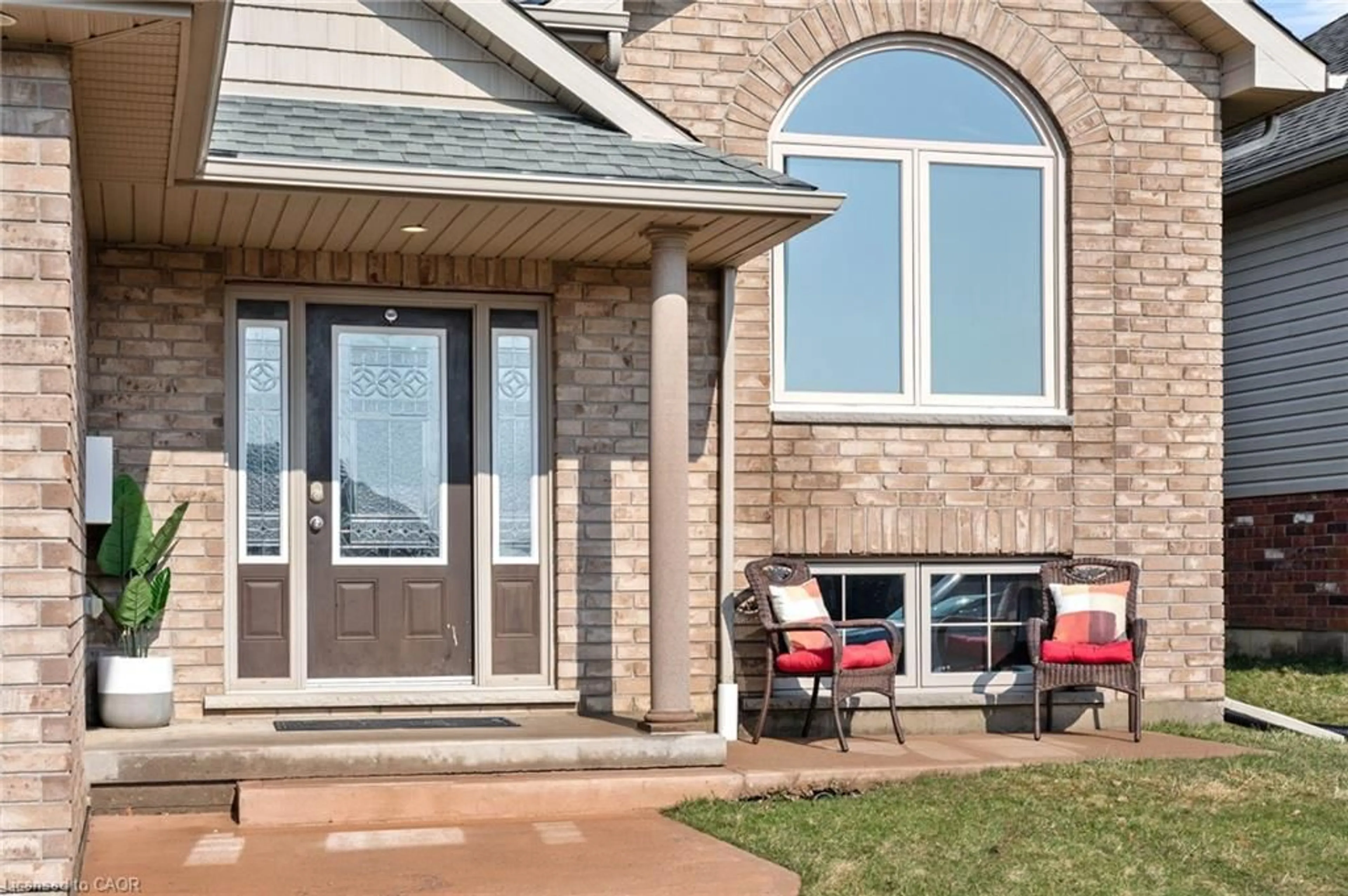 Home with brick exterior material, street for 63 Redbud Cres, Simcoe Ontario N3Y 0B8