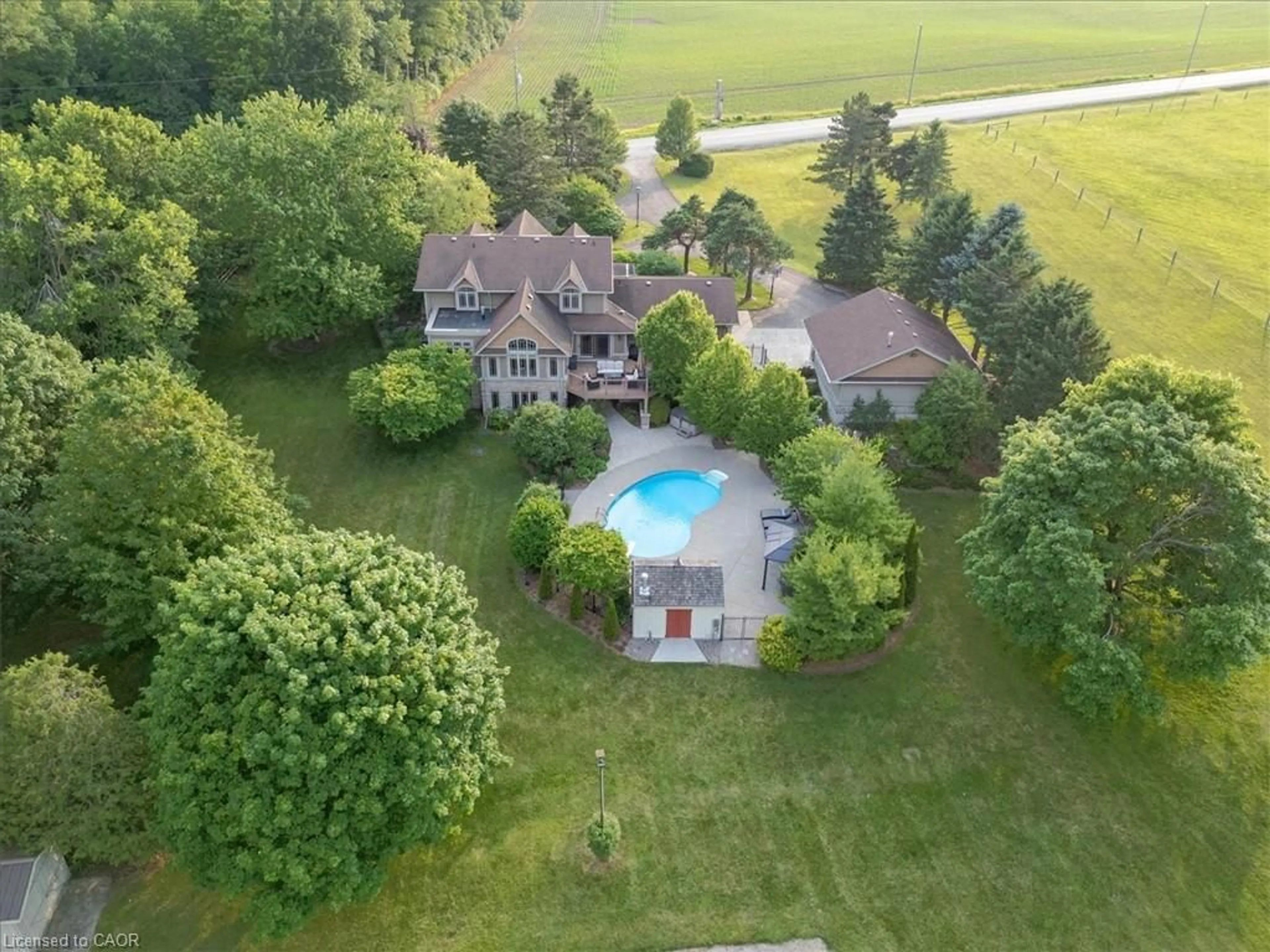 A pic from outside/outdoor area/front of a property/back of a property/a pic from drone, water/lake/river/ocean view for 1635 Sandhills Rd, New Hamburg Ontario N3A 3B2