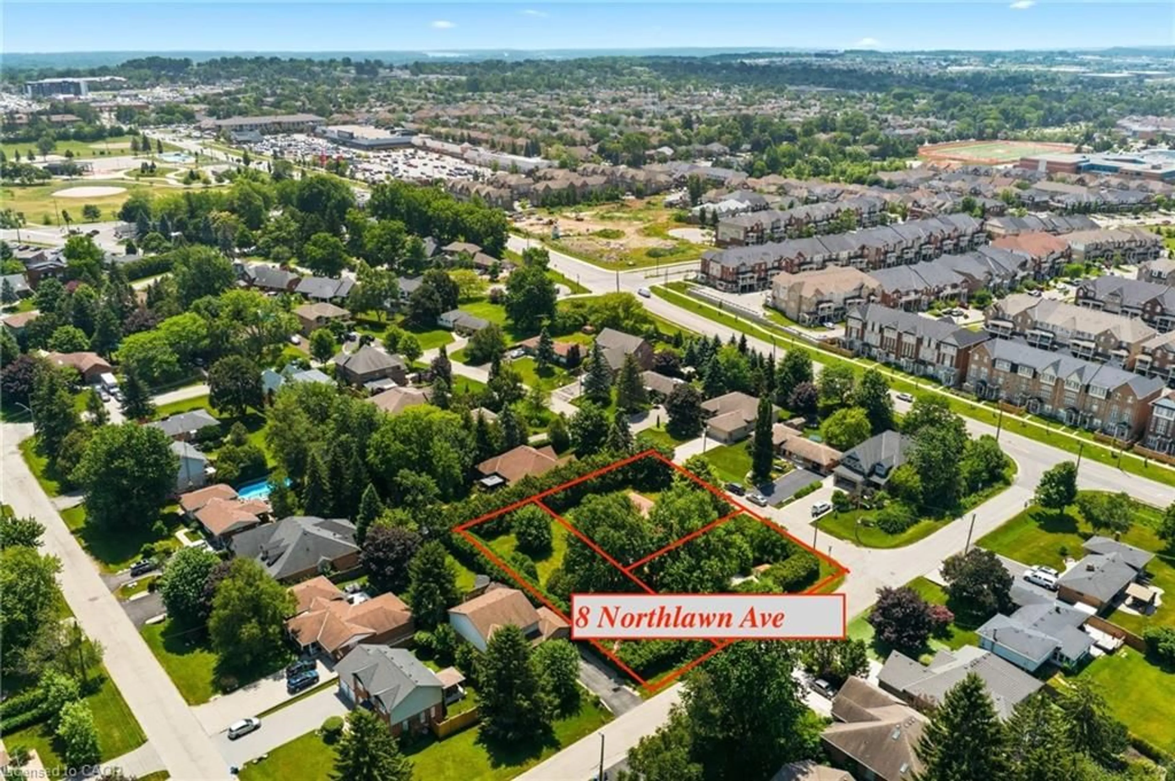 A pic from outside/outdoor area/front of a property/back of a property/a pic from drone, unknown for 8 Northlawn Ave, Waterdown Ontario L0R 2H0