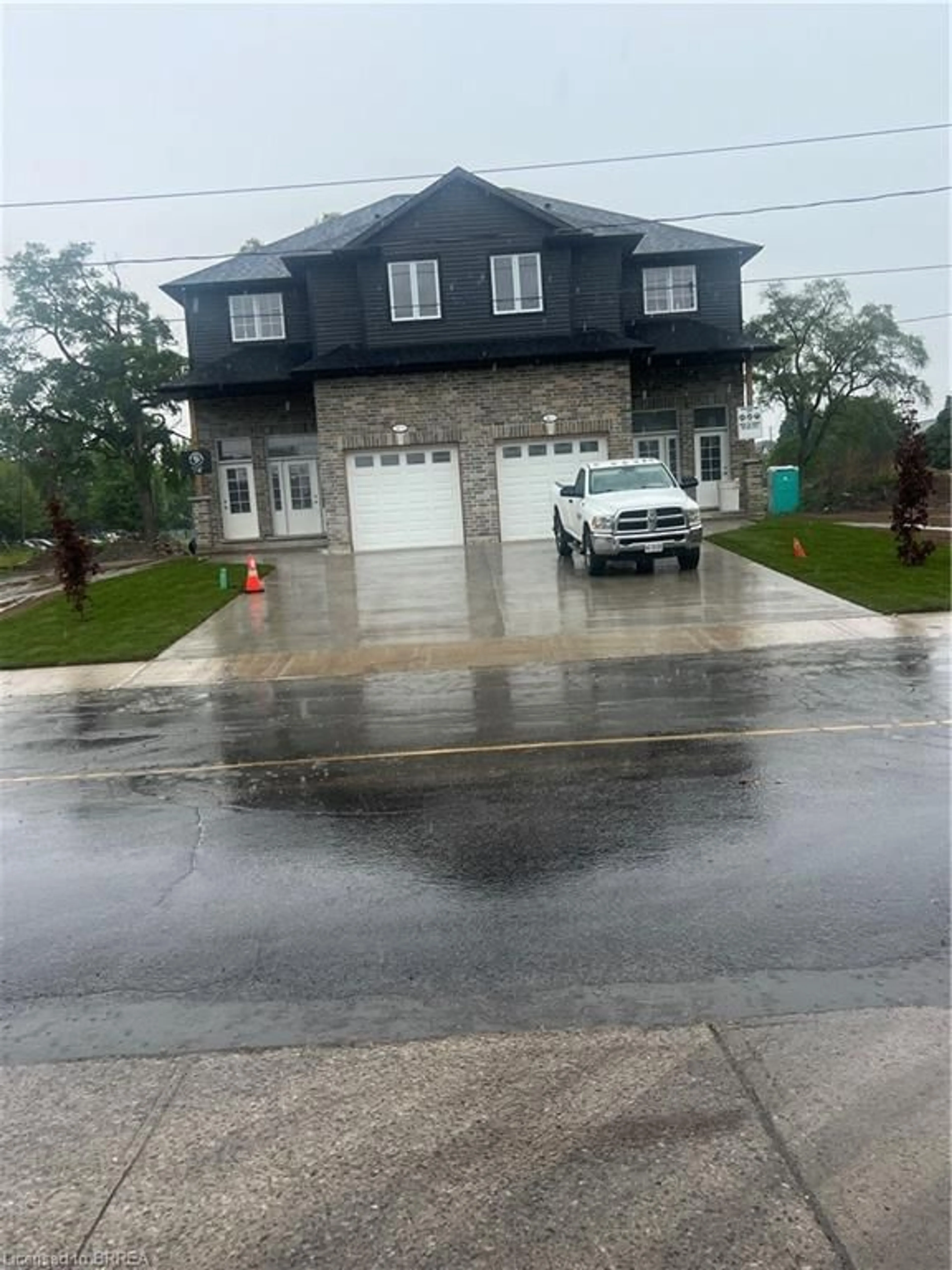 Unknown for 140 Mary St, Brantford Ontario N3S 3B9