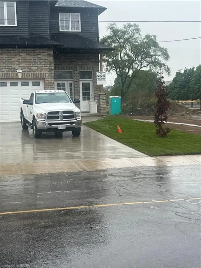 140 Mary St, Brantford 5