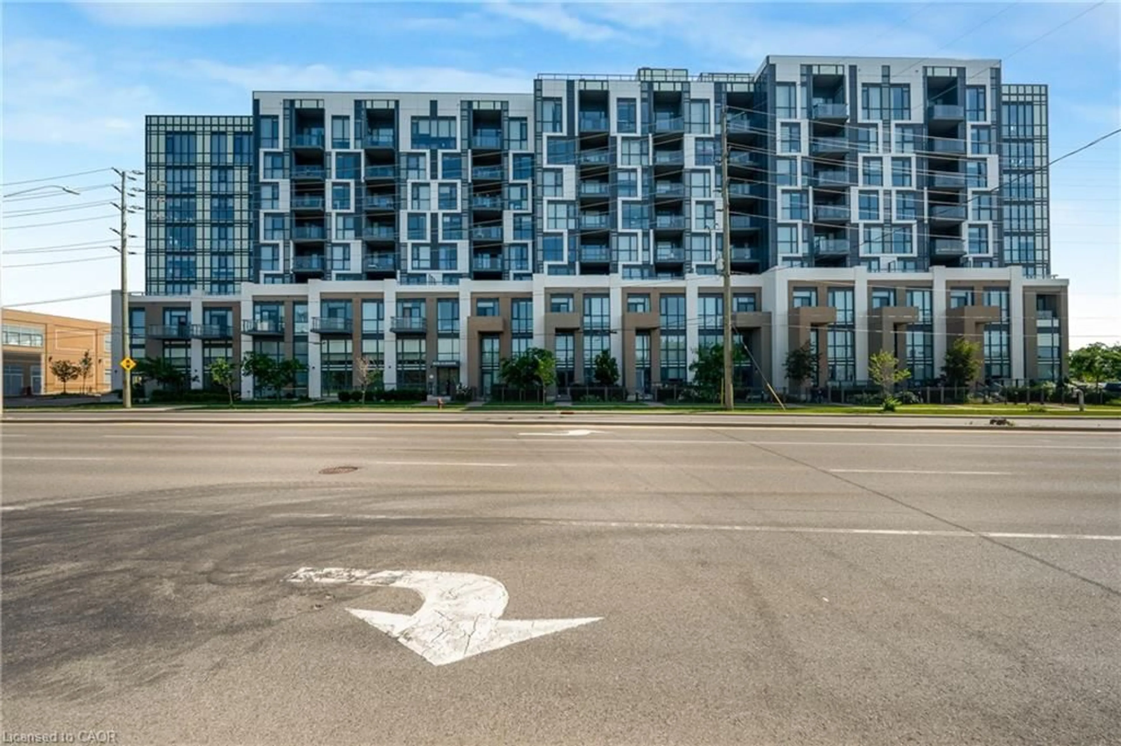 Unknown for 509 Dundas St #305, Oakville Ontario L6M 5P4