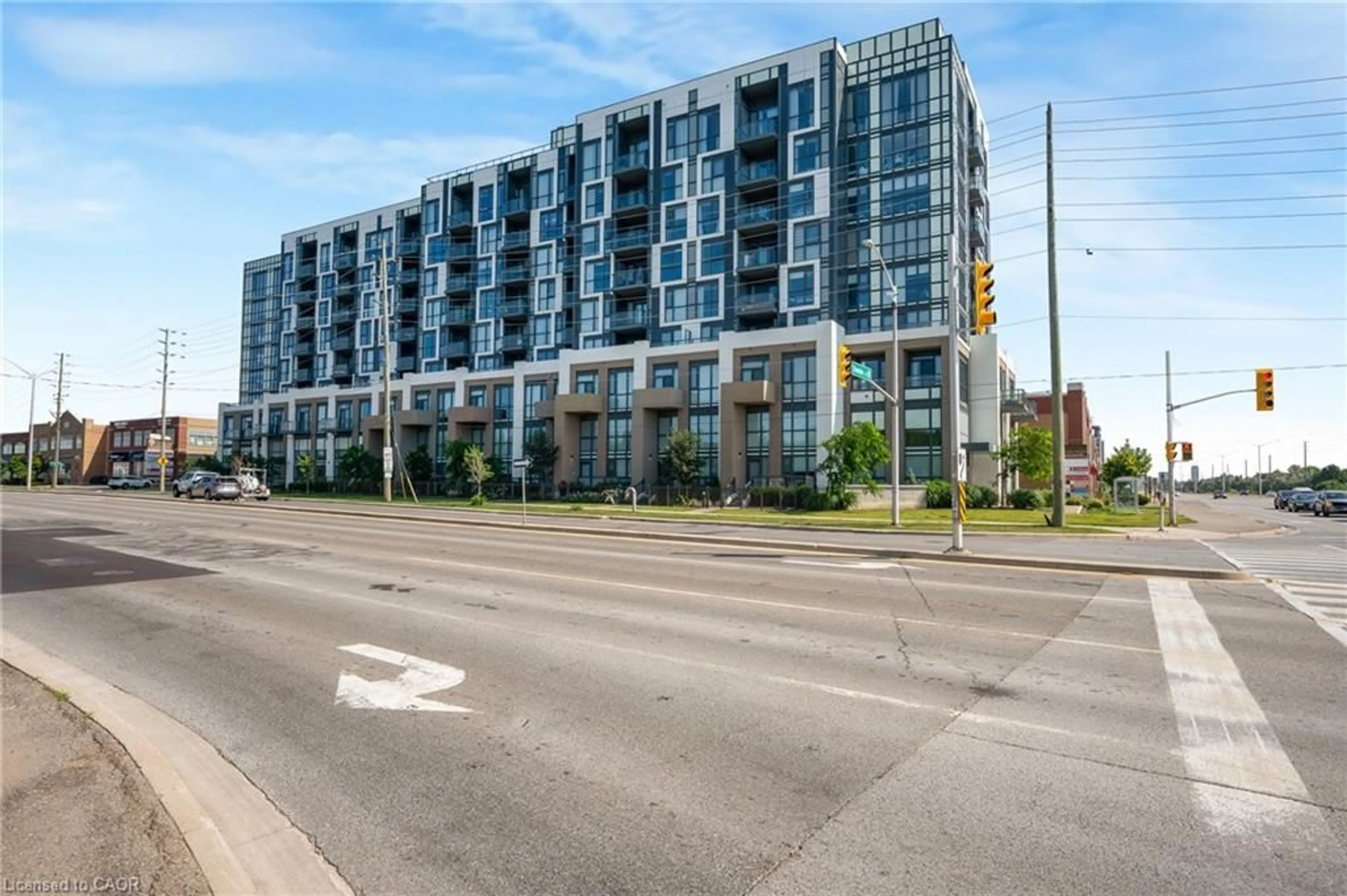 Unknown for 509 Dundas St #305, Oakville Ontario L6M 5P4