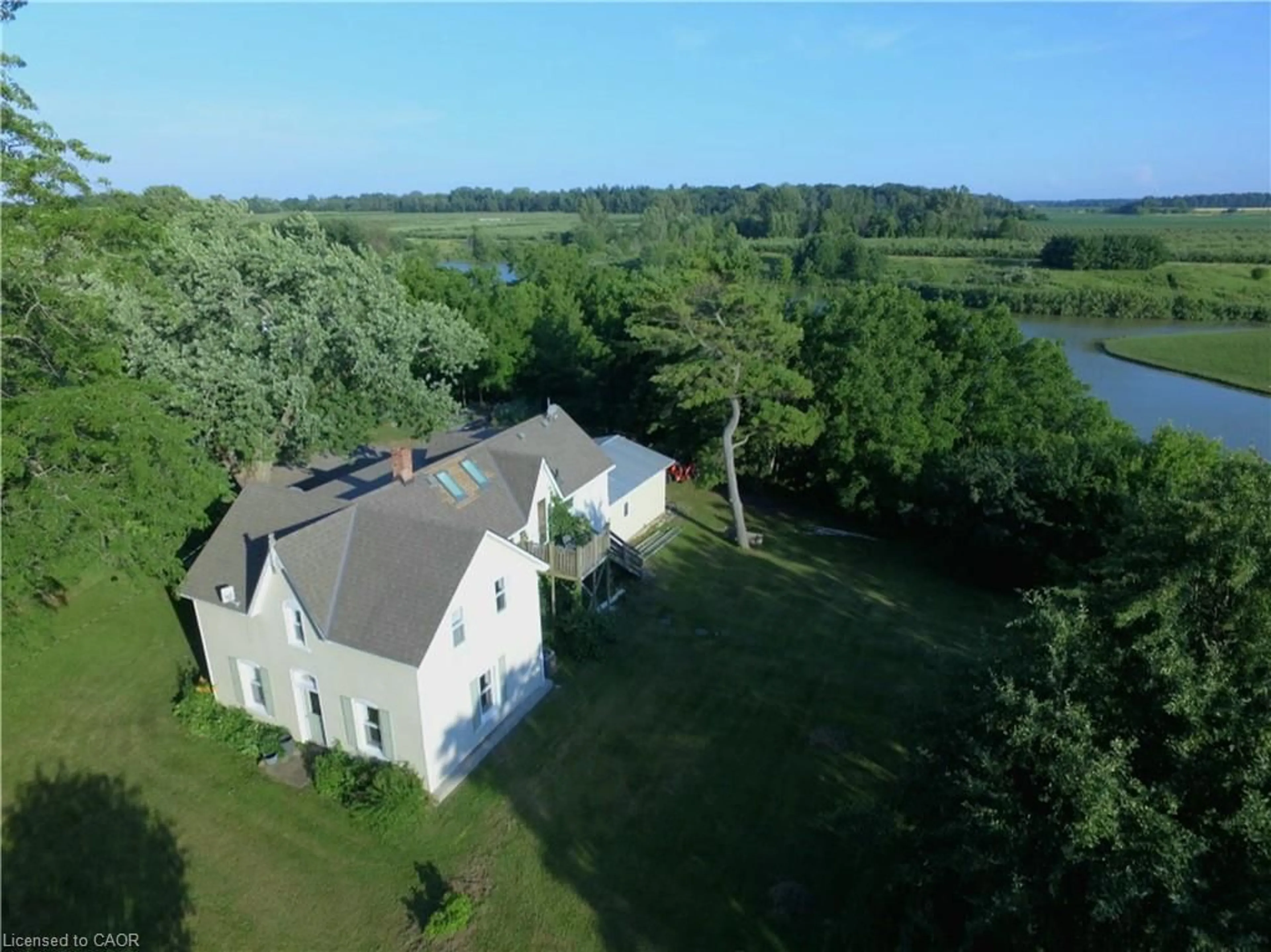 A pic from outside/outdoor area/front of a property/back of a property/a pic from drone, water/lake/river/ocean view for 874 Concession 14 Townsend, Simcoe Ontario N3Y 4K3