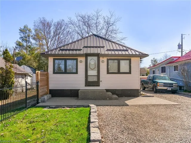 7 Park St, Nanticoke 3