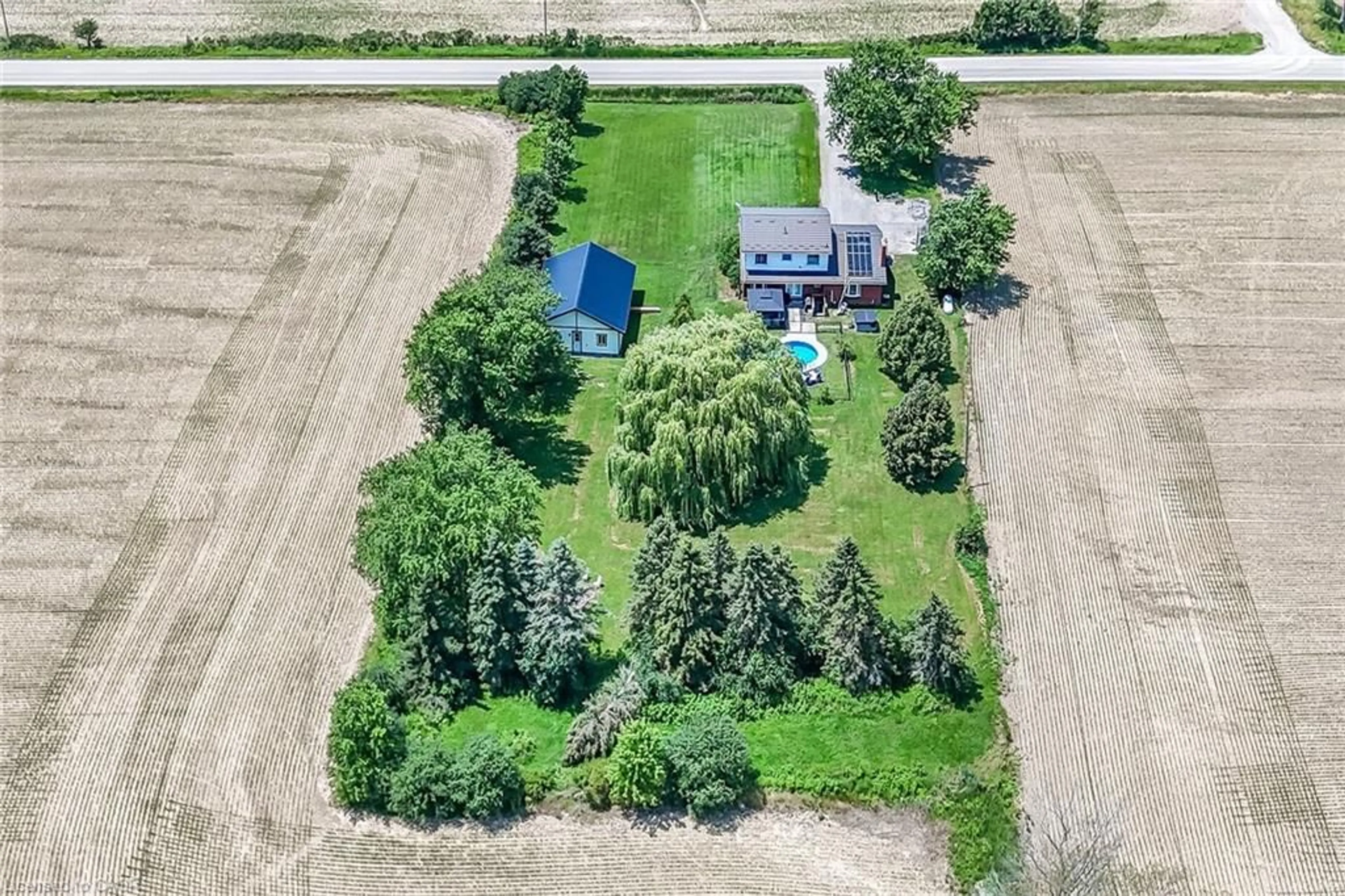 A pic from outside/outdoor area/front of a property/back of a property/a pic from drone, unknown for 1284 Cheapside Rd, Jarvis Ontario N0A 1J0