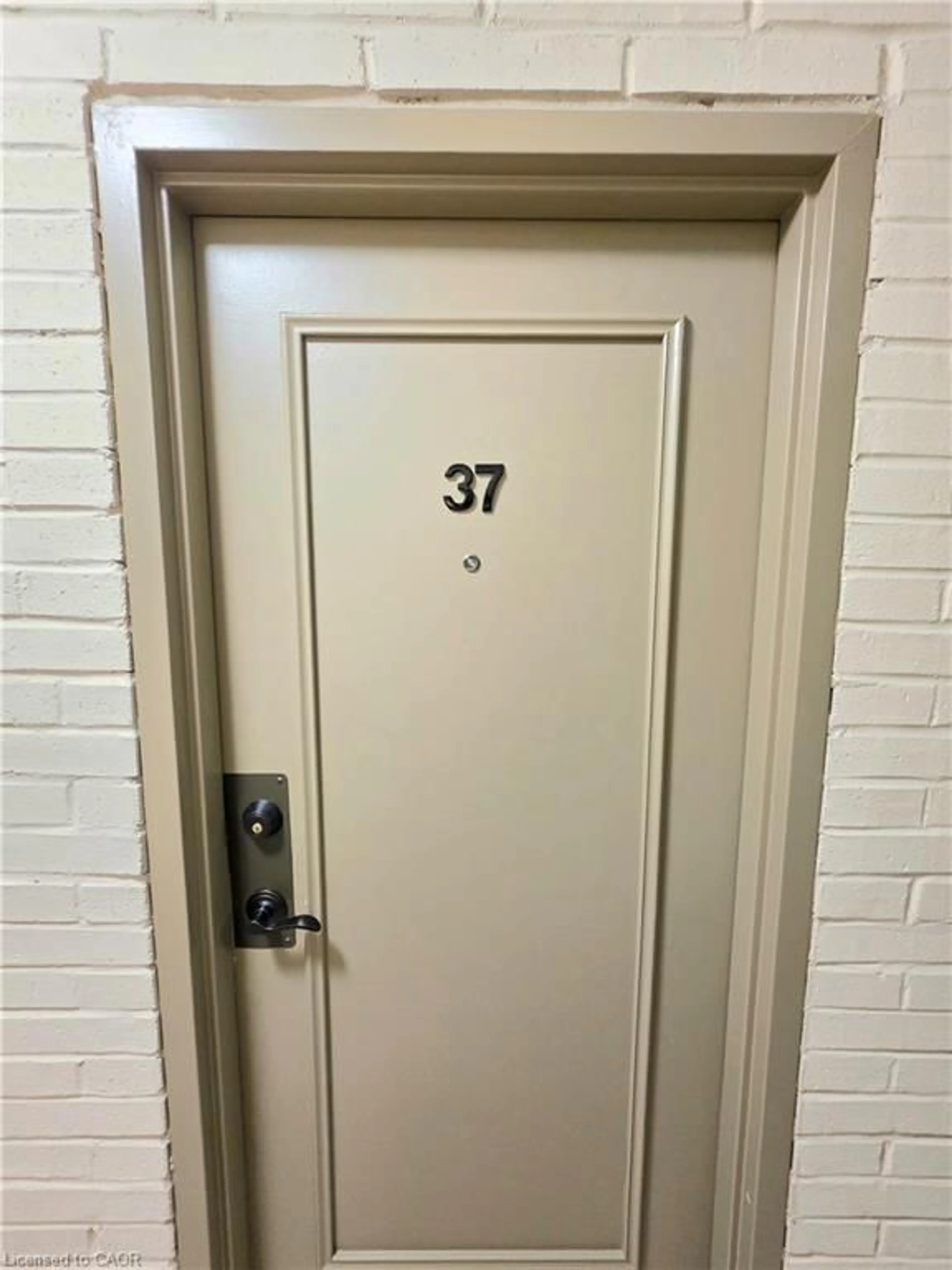 Unknown for 2373 King St #37, Hamilton Ontario L8K 1X9