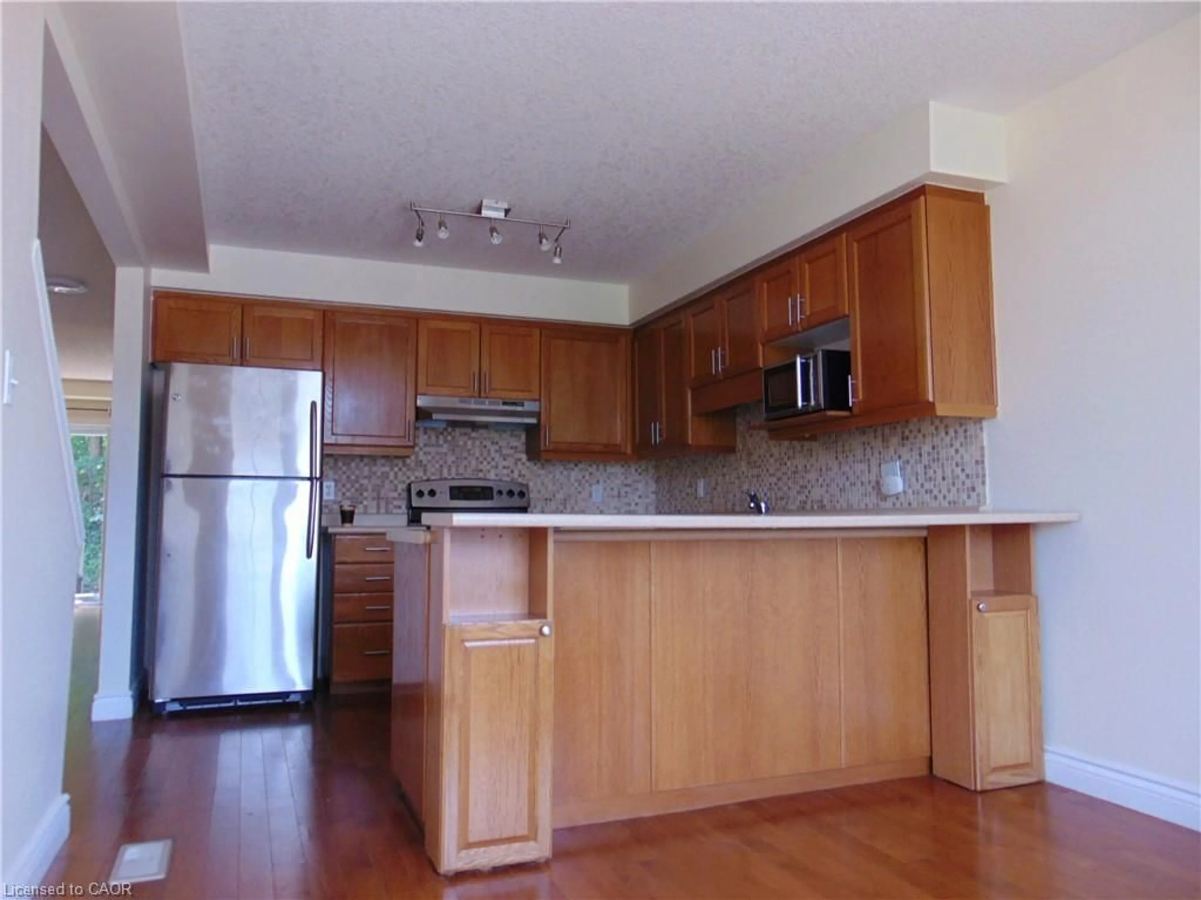 Unknown for 214 Snowdrop Cres, Kitchener Ontario N2E 4C2