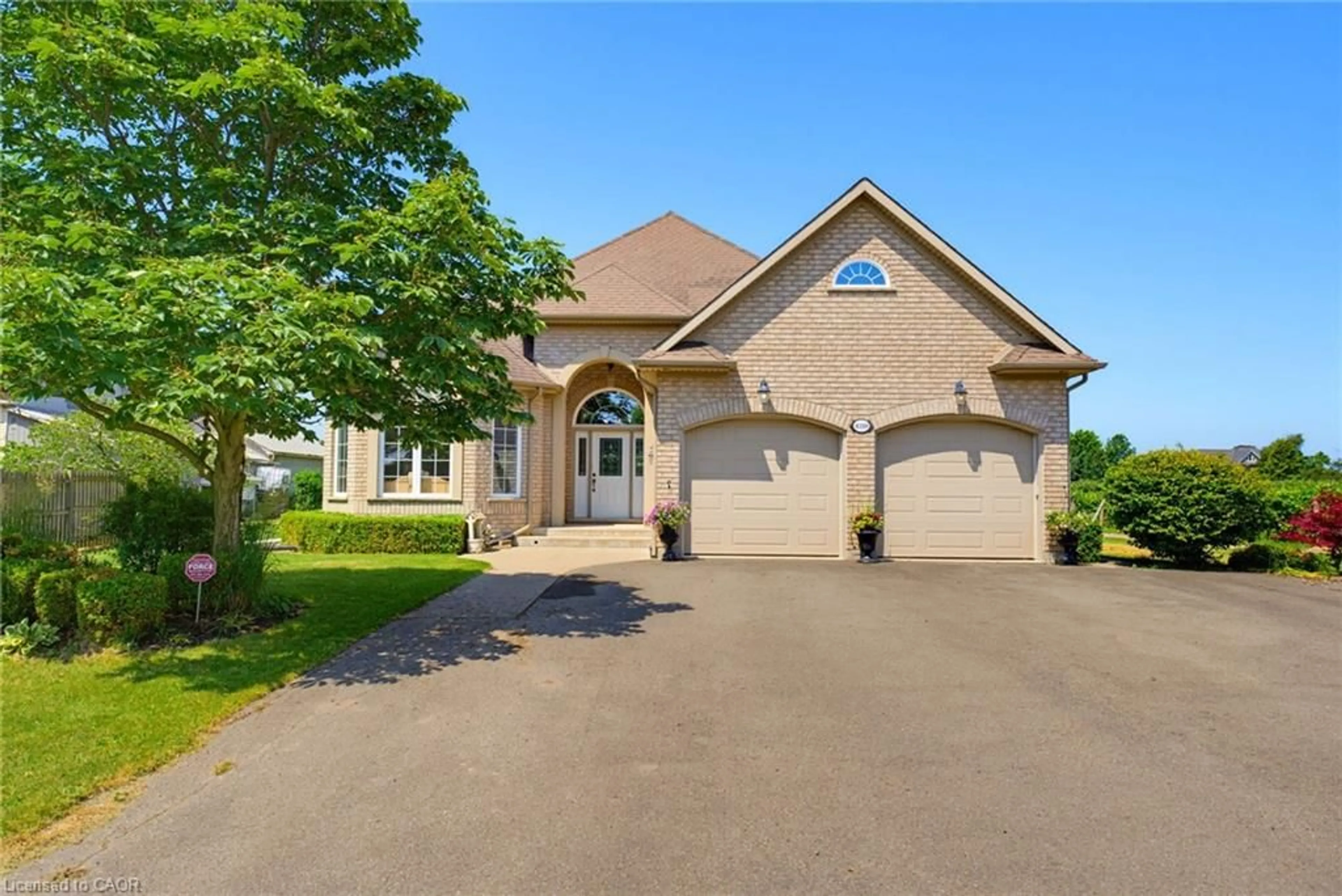 Home with brick exterior material, street for 4188 Victoria Ave, Vineland Station Ontario L0R 2E0