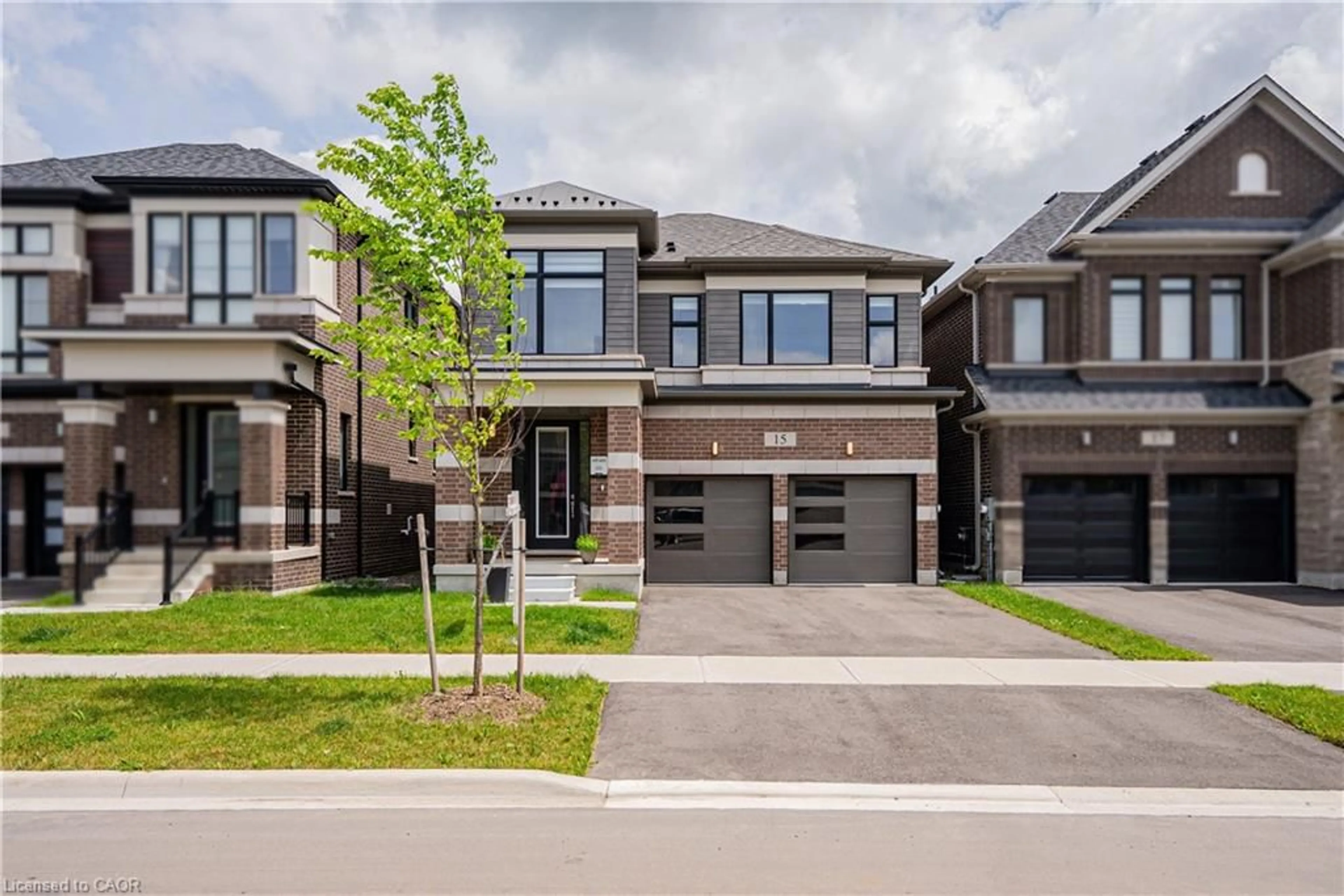Home with brick exterior material, street for 15 Tyler Ave Ave, Erin Ontario N0B 1T0