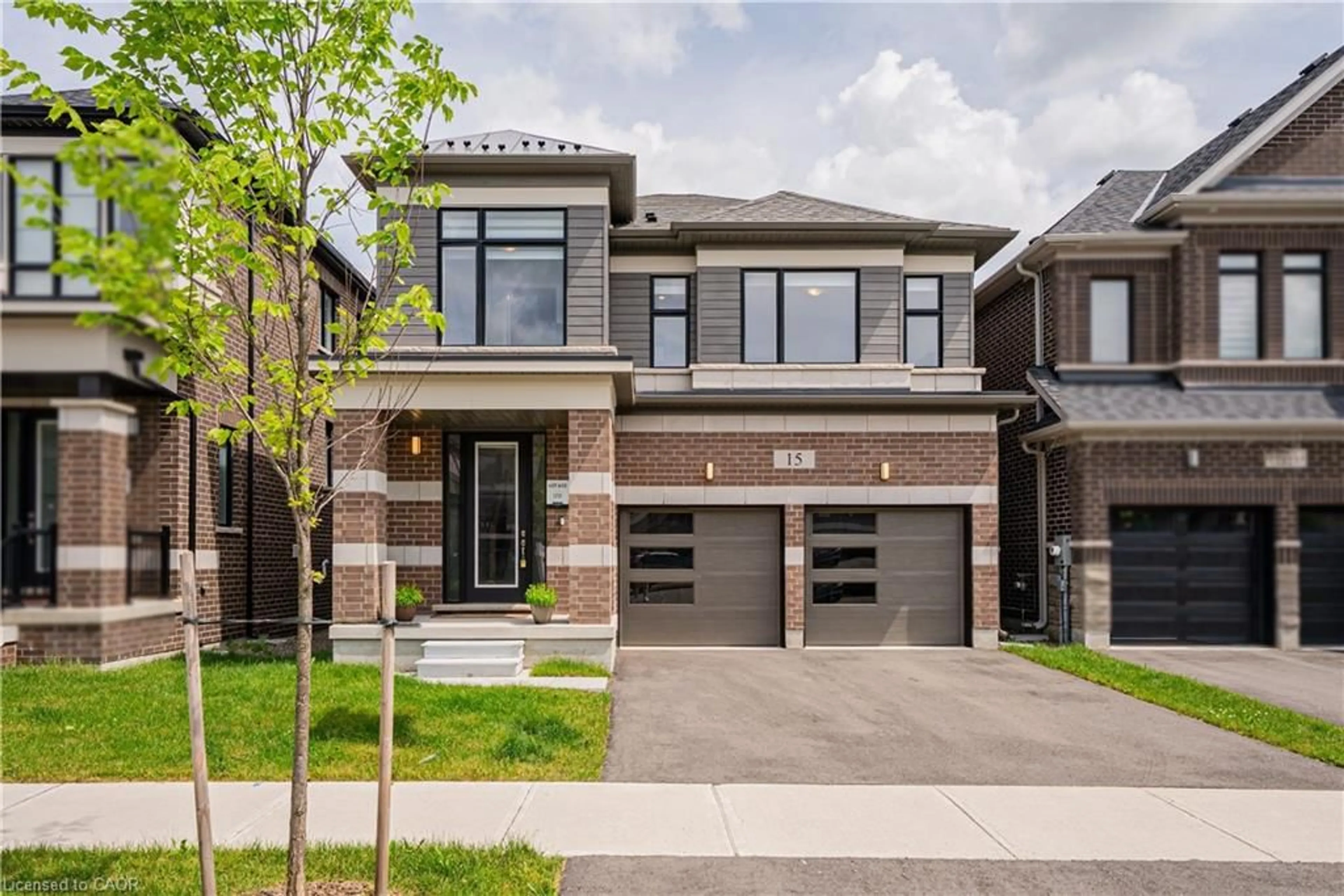 Home with brick exterior material, street for 15 Tyler Ave Ave, Erin Ontario N0B 1T0