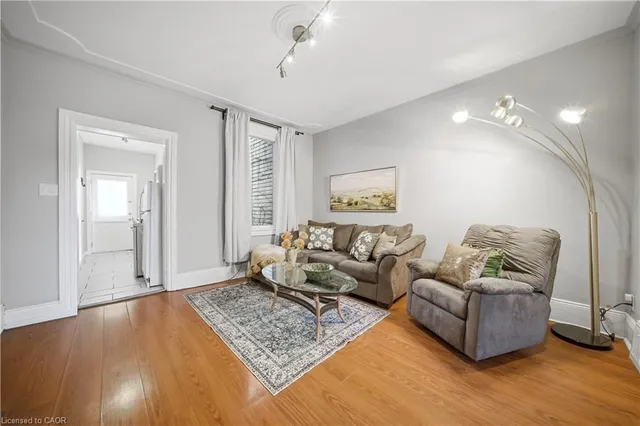 107 Queen St, Hamilton 4
