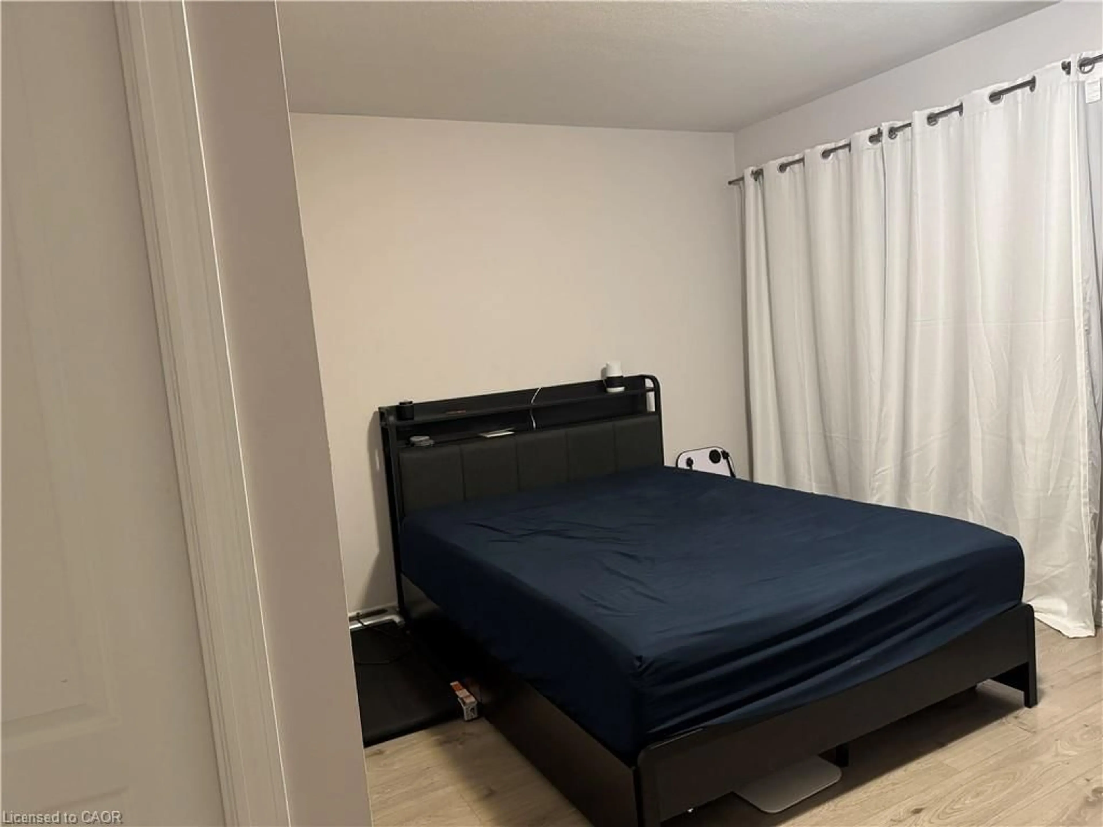 A pic of a room for 770 Linden Dr, Cambridge Ontario N3H 0E3
