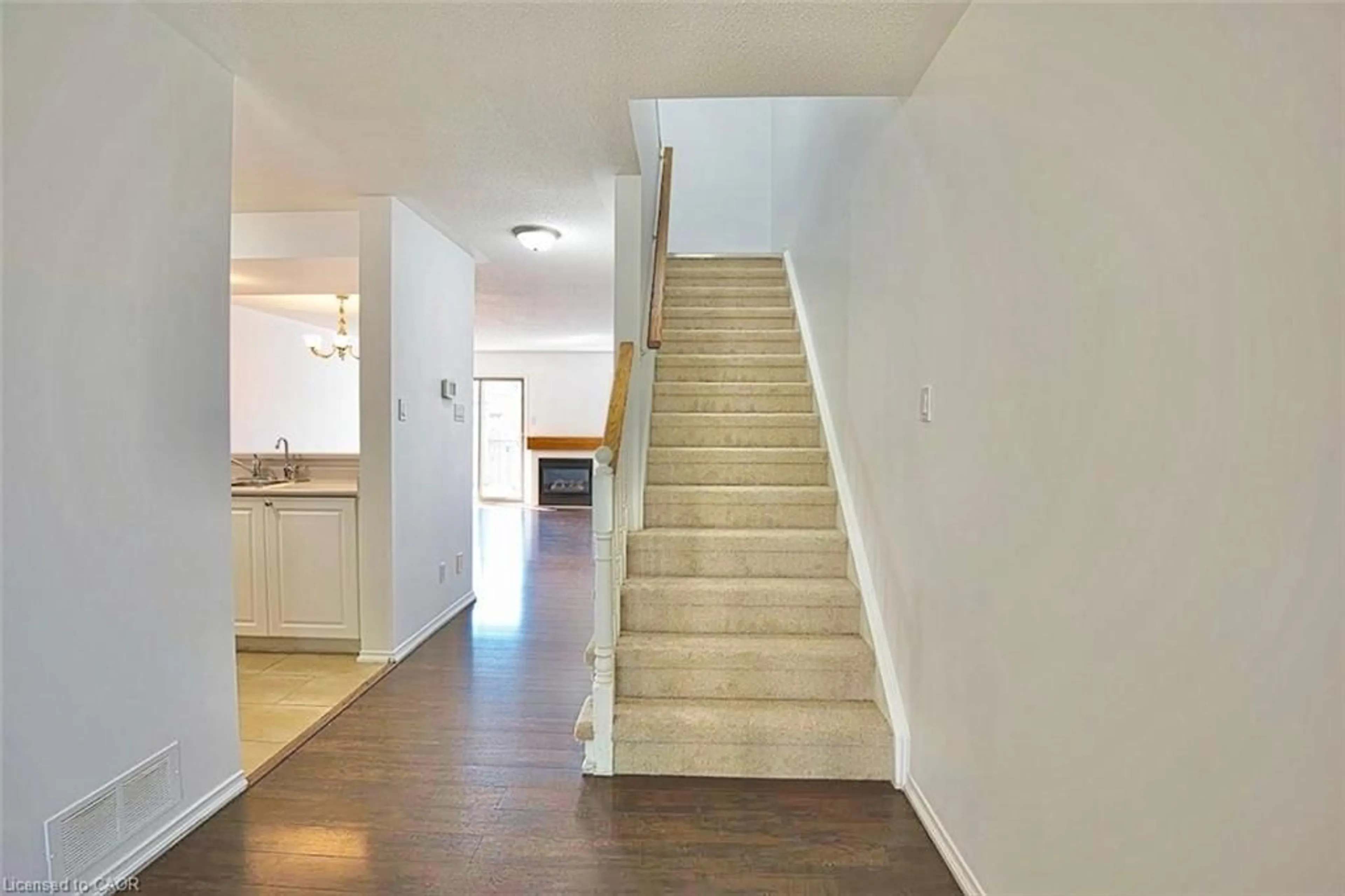 Unknown for 230 Blackhorne Dr #37, Kitchener Ontario N2E 1Z4