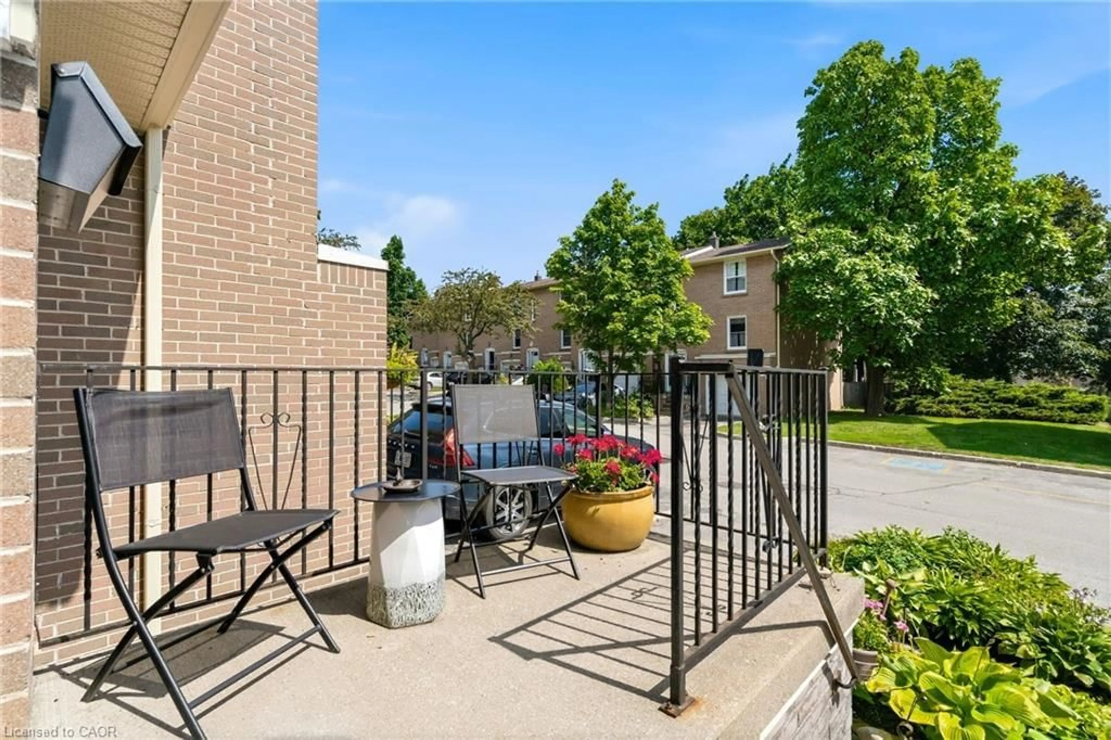 Patio, unknown for 2241 Mountain Grove Ave #90, Burlington Ontario L7P 2H8