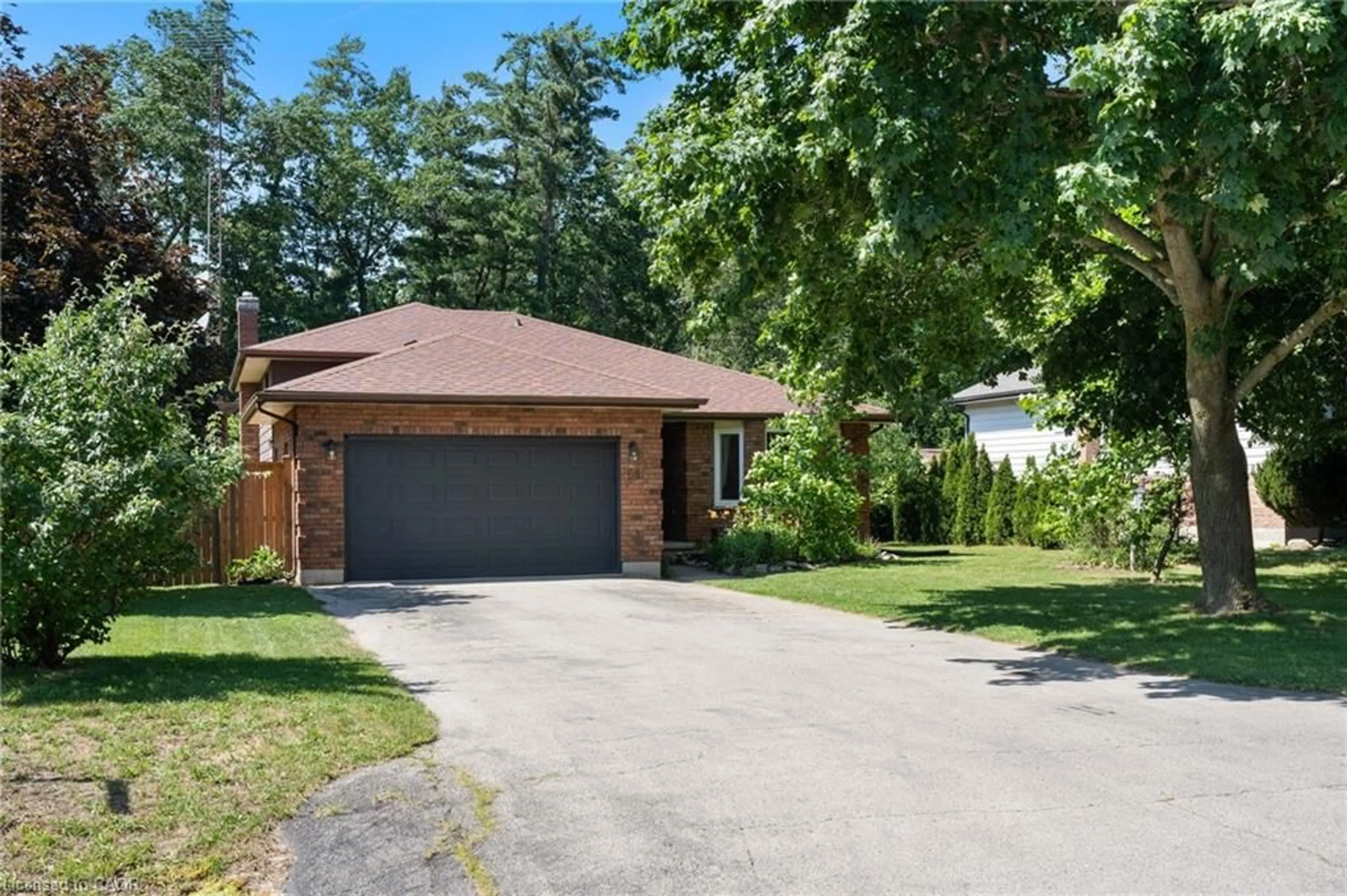 Home with brick exterior material, street for 68 Lyndhurst Ave, Pine Grove Ontario N3Y 4J9