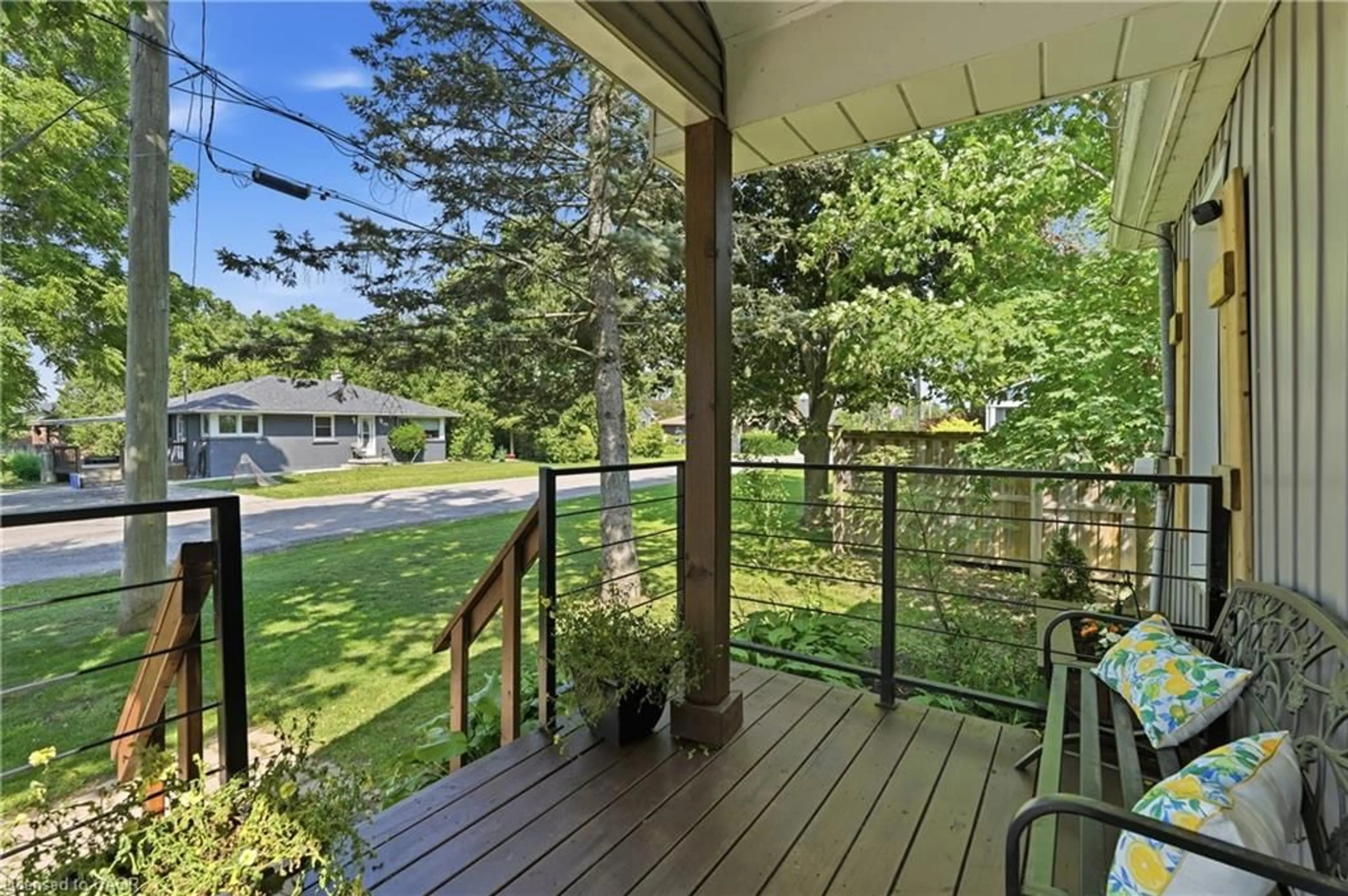 Patio, water/lake/river/ocean view for 21 Renfrew St, Haldimand County Ontario N3W 1E8
