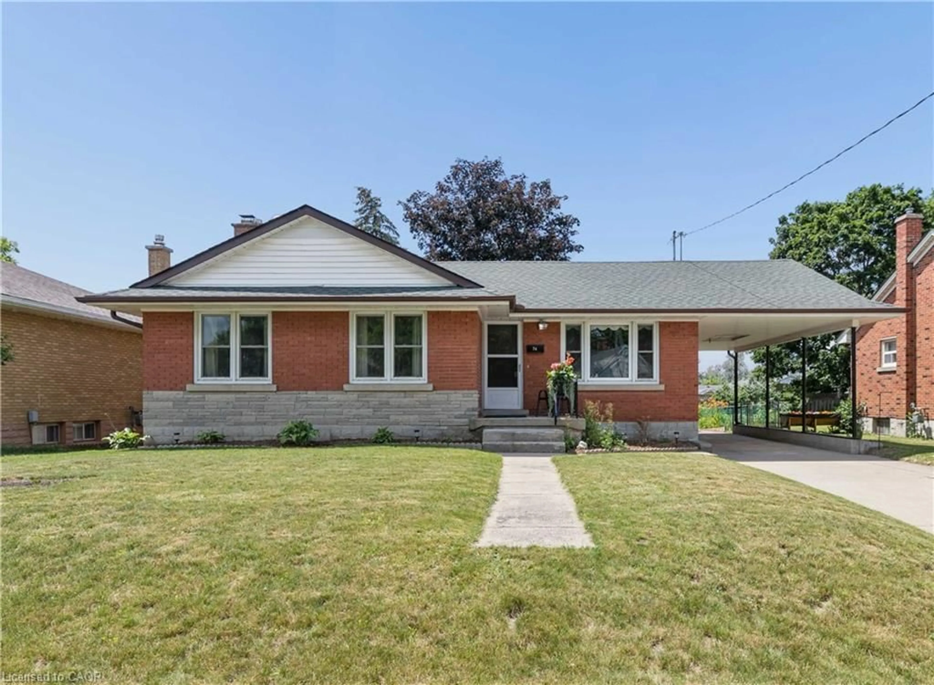 Home with brick exterior material, street for 74 Ross Ave, Kitchener Ontario N2A 1V3