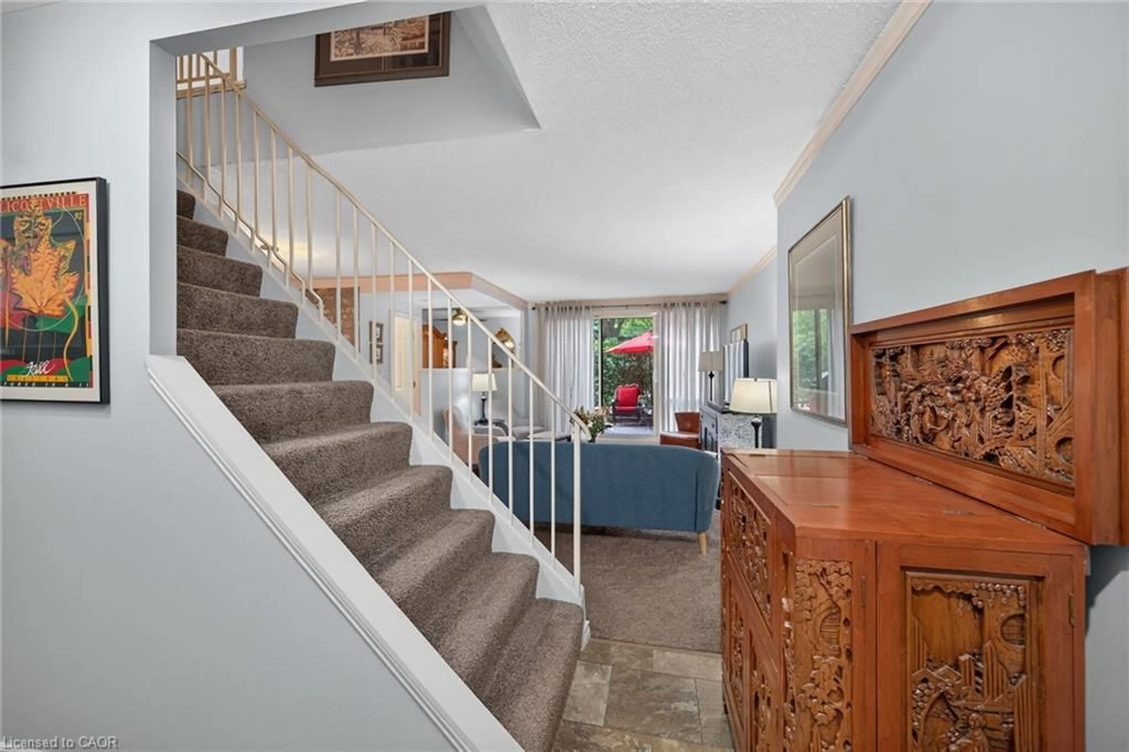 Indoor foyer for 36 Hayhurst Rd #109, Brantford Ontario N3R 6Y9