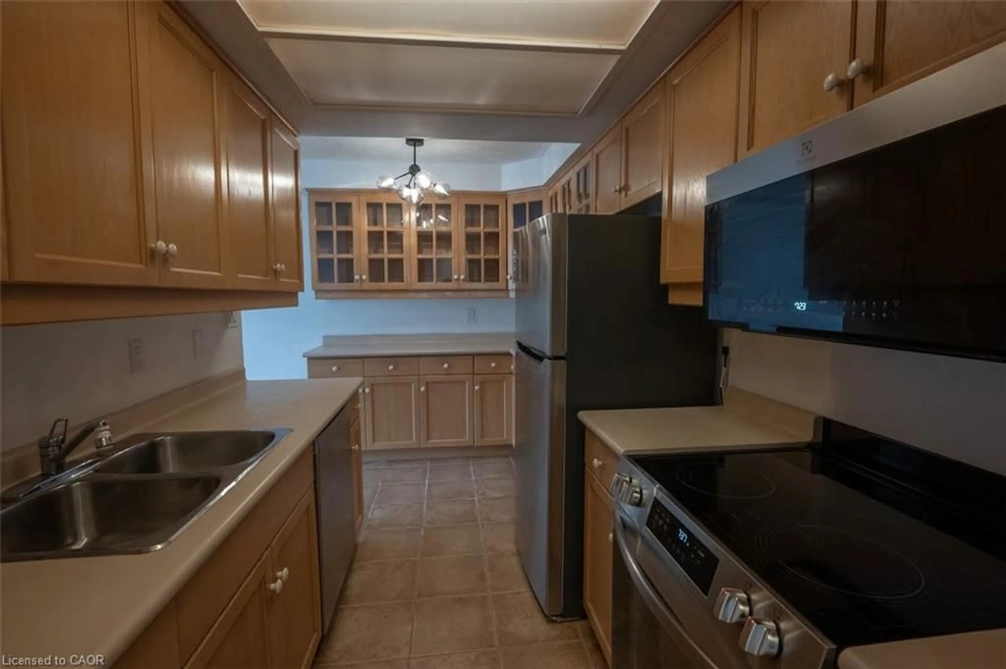 Standard kitchen, unknown for 120 Duke St #1201, Hamilton Ontario Z1Z 1Z1