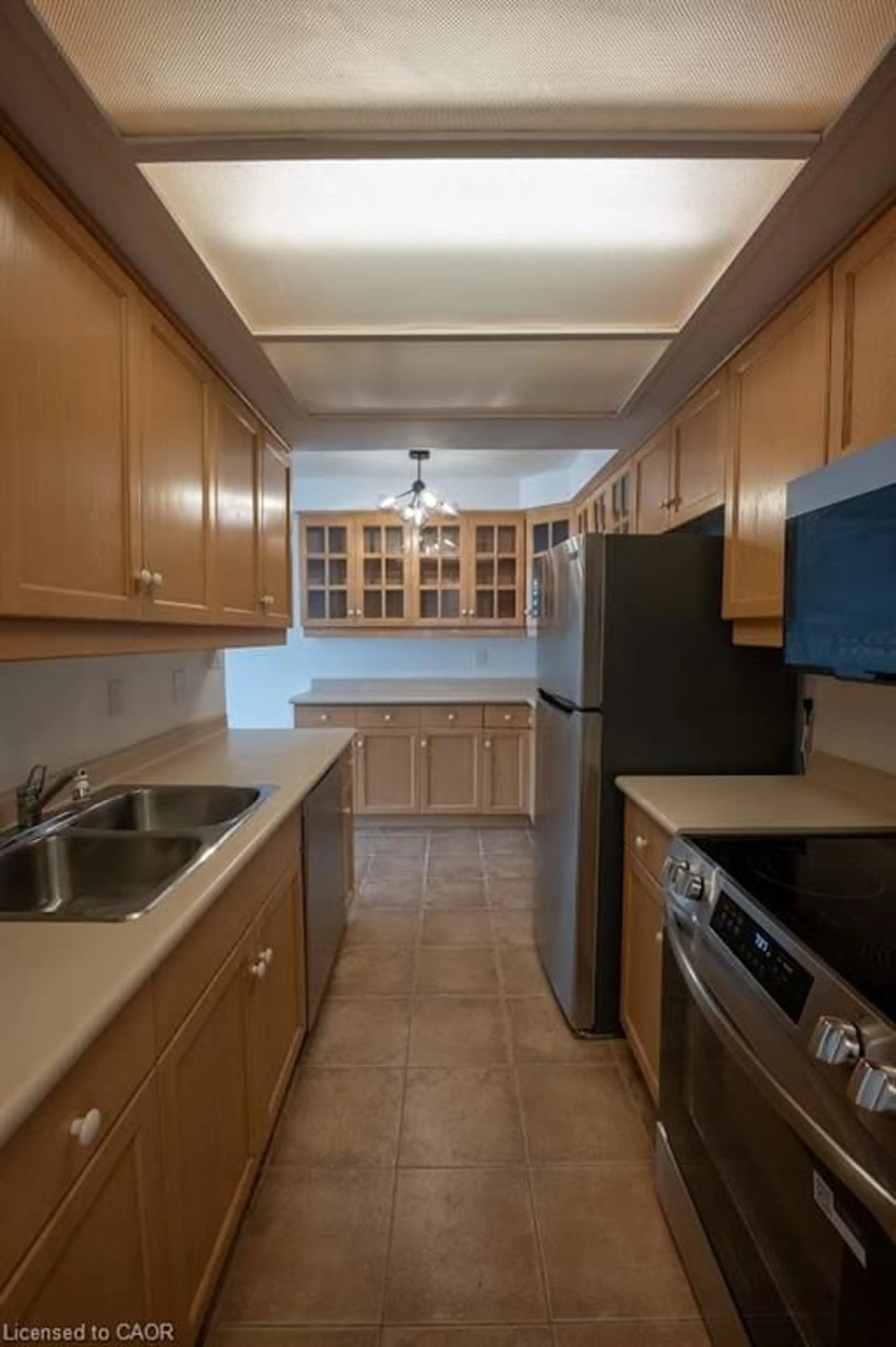 Standard kitchen, unknown for 120 Duke St #1201, Hamilton Ontario Z1Z 1Z1