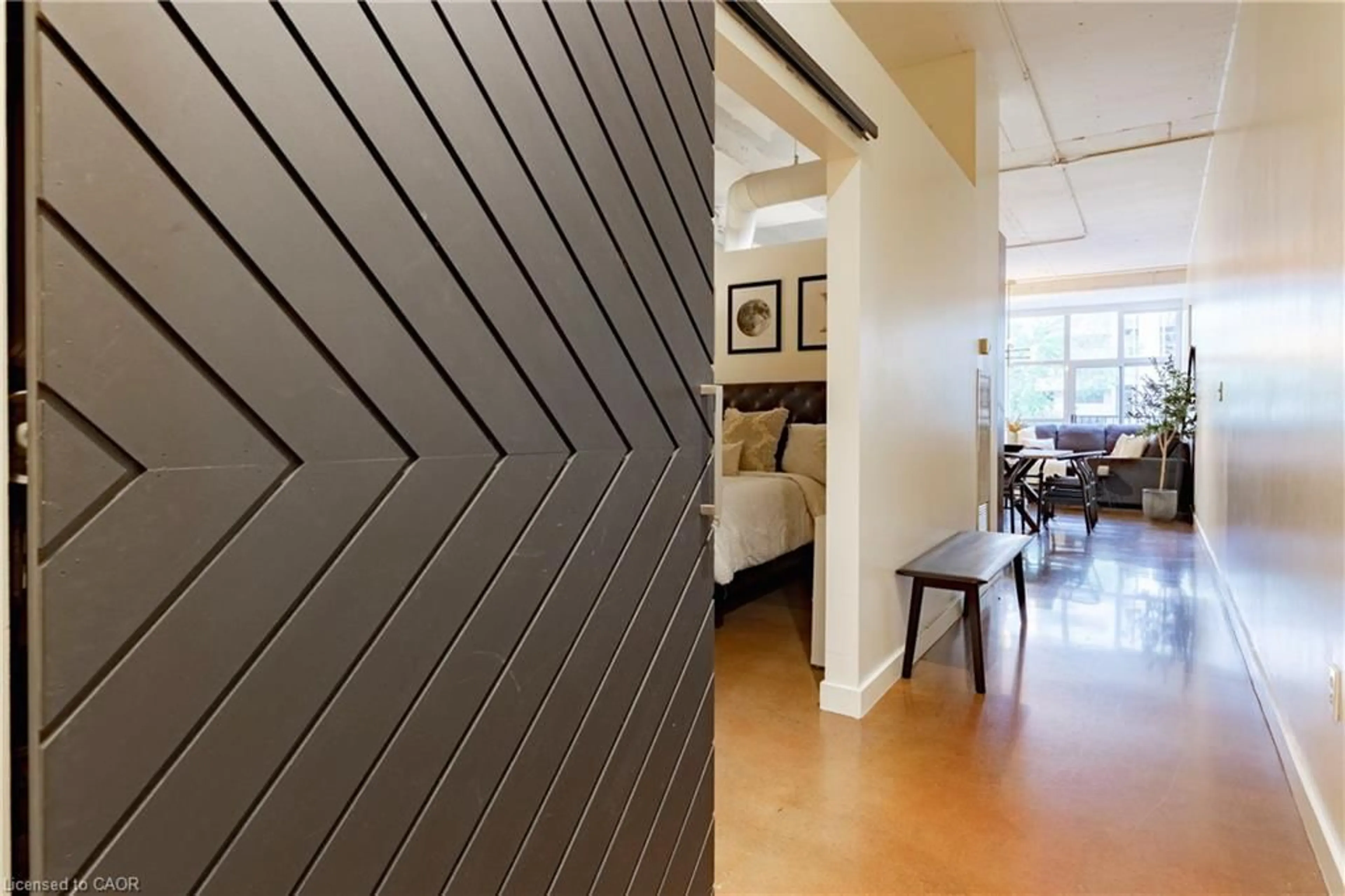 Indoor entryway for 66 Bay St #410, Hamilton Ontario L8P 4Z6