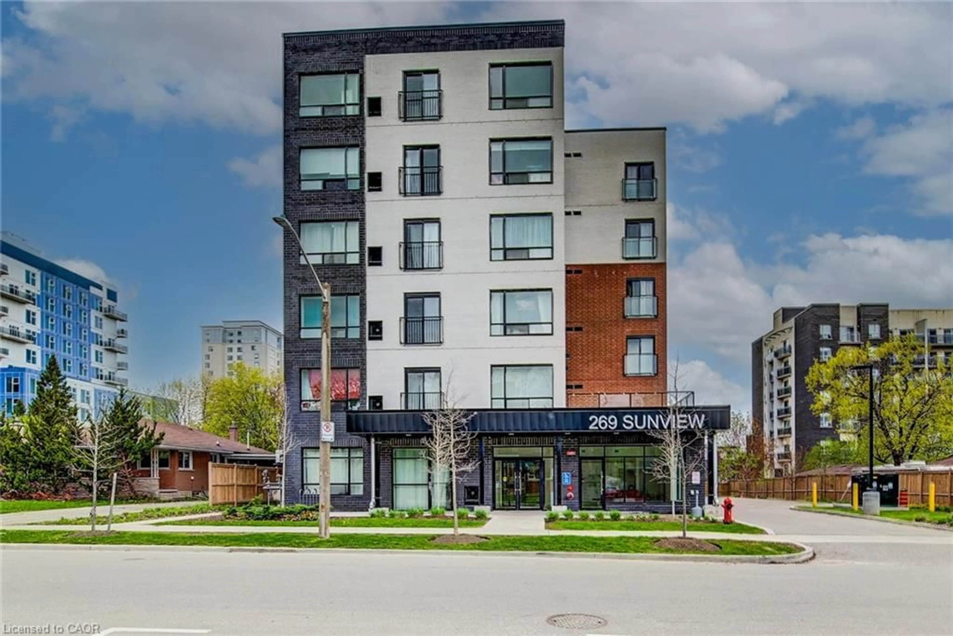 Unknown for 269 Sunview St #205, Waterloo Ontario N2L 3V8
