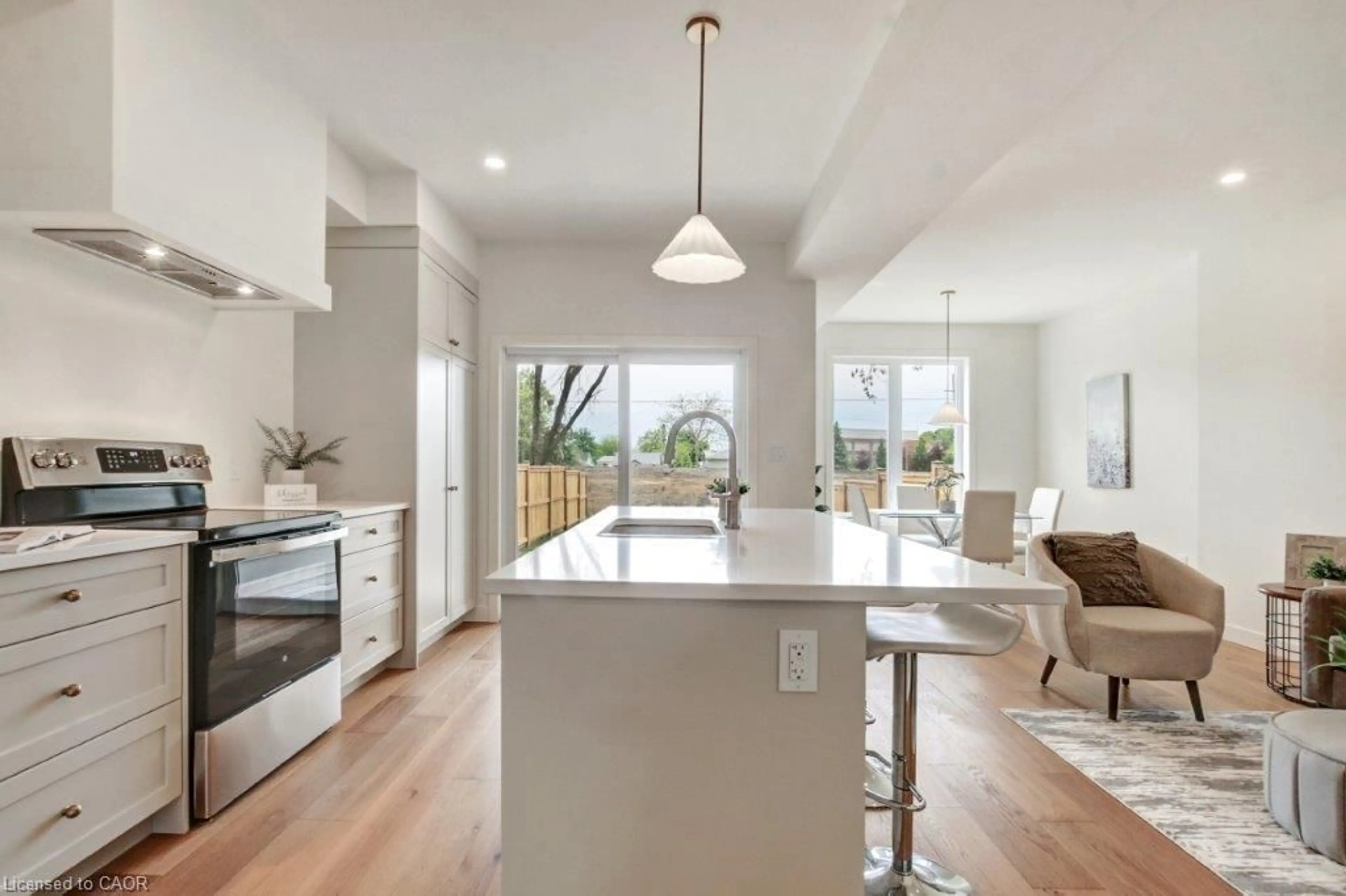 Open concept kitchen, unknown for 214 William St, Delhi Ontario N4B 2E1